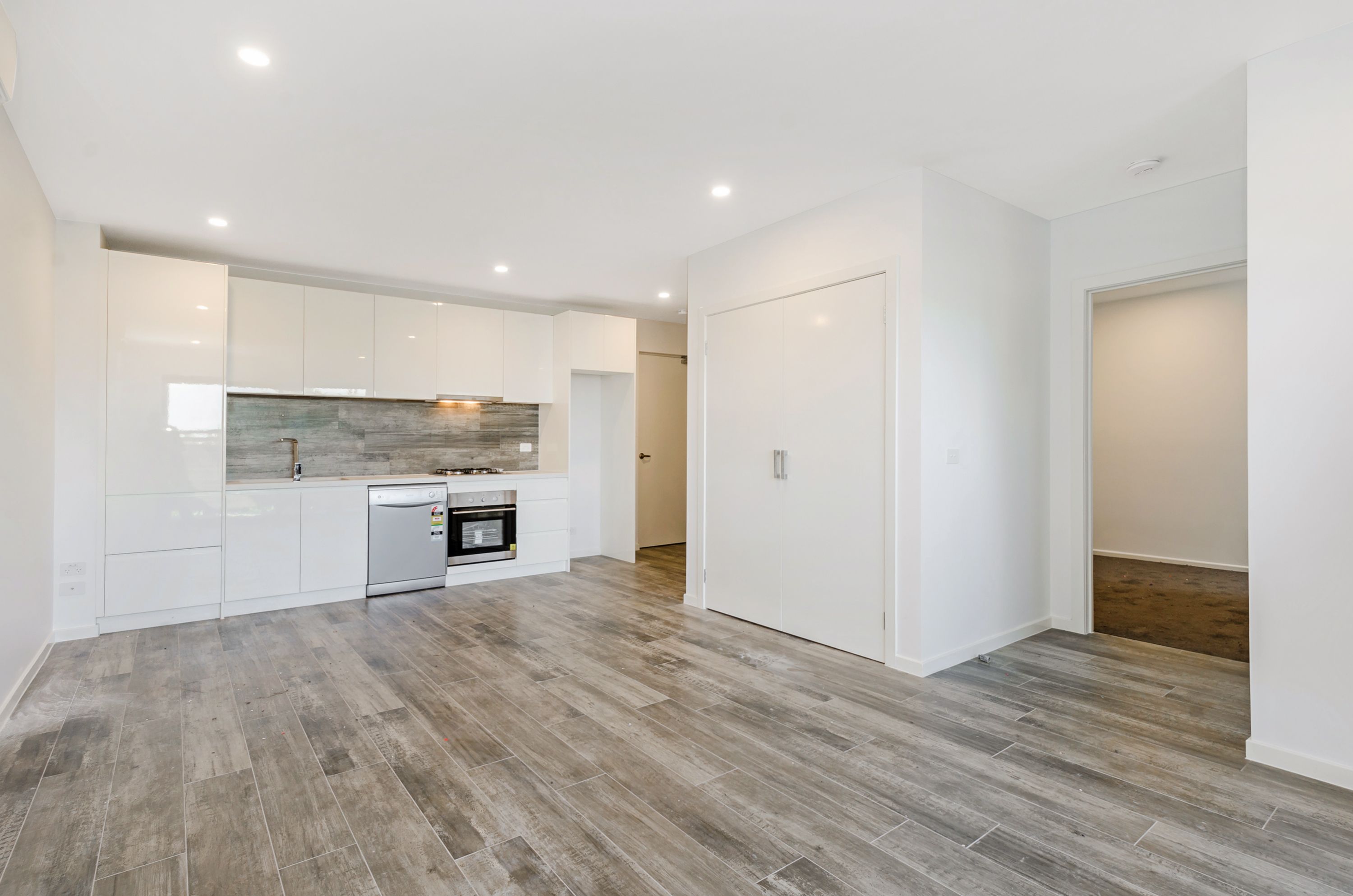 10/11 Tulip Crescent, Boronia, VIC 3155