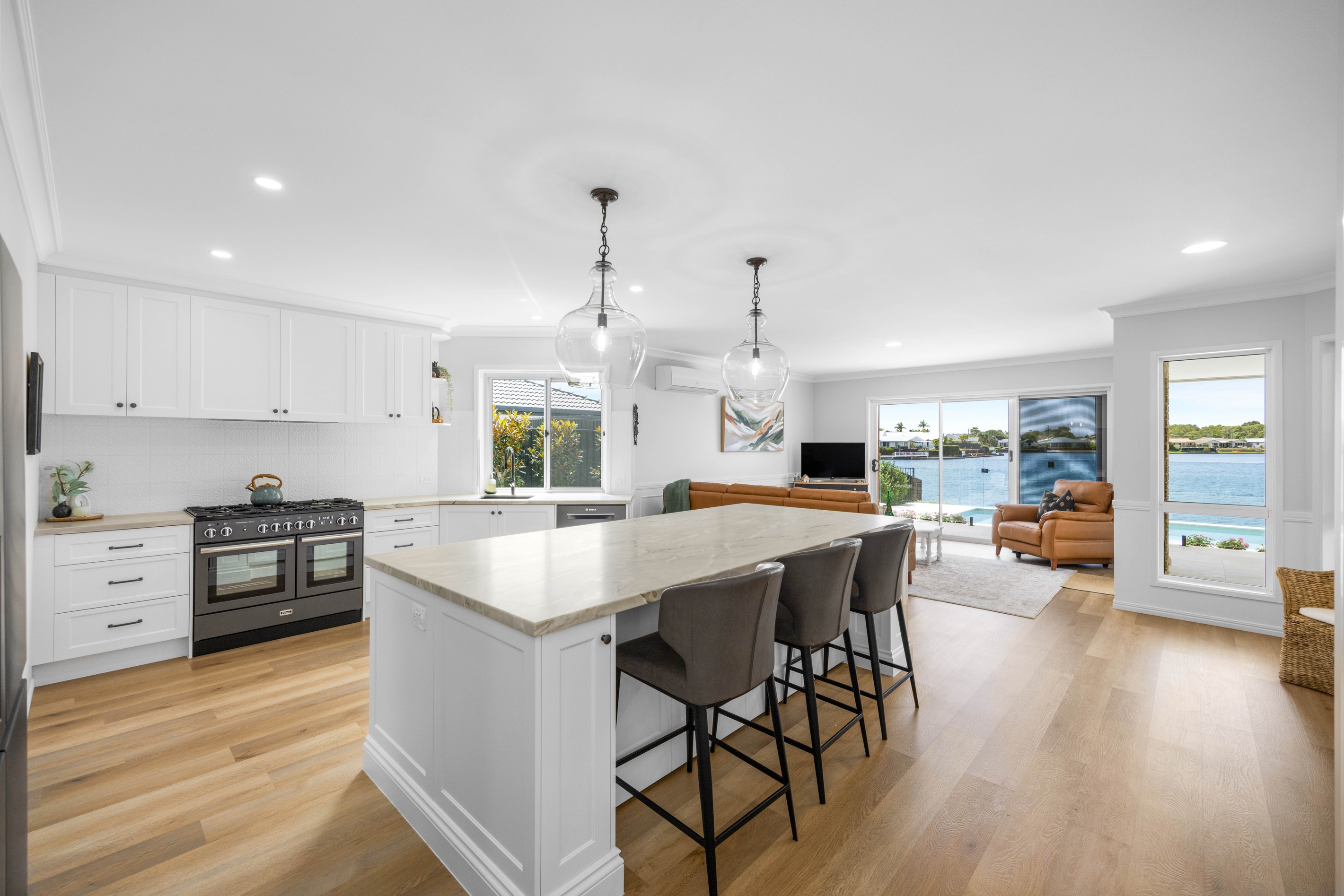 11 Stirling Castle Court, Pelican Waters, QLD 4551