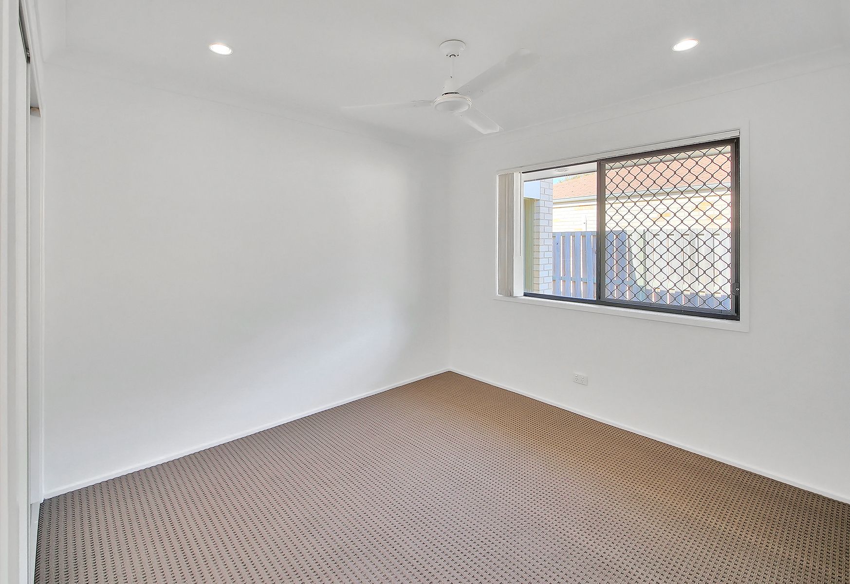 49 Kakadu Street — photo 6 of 12