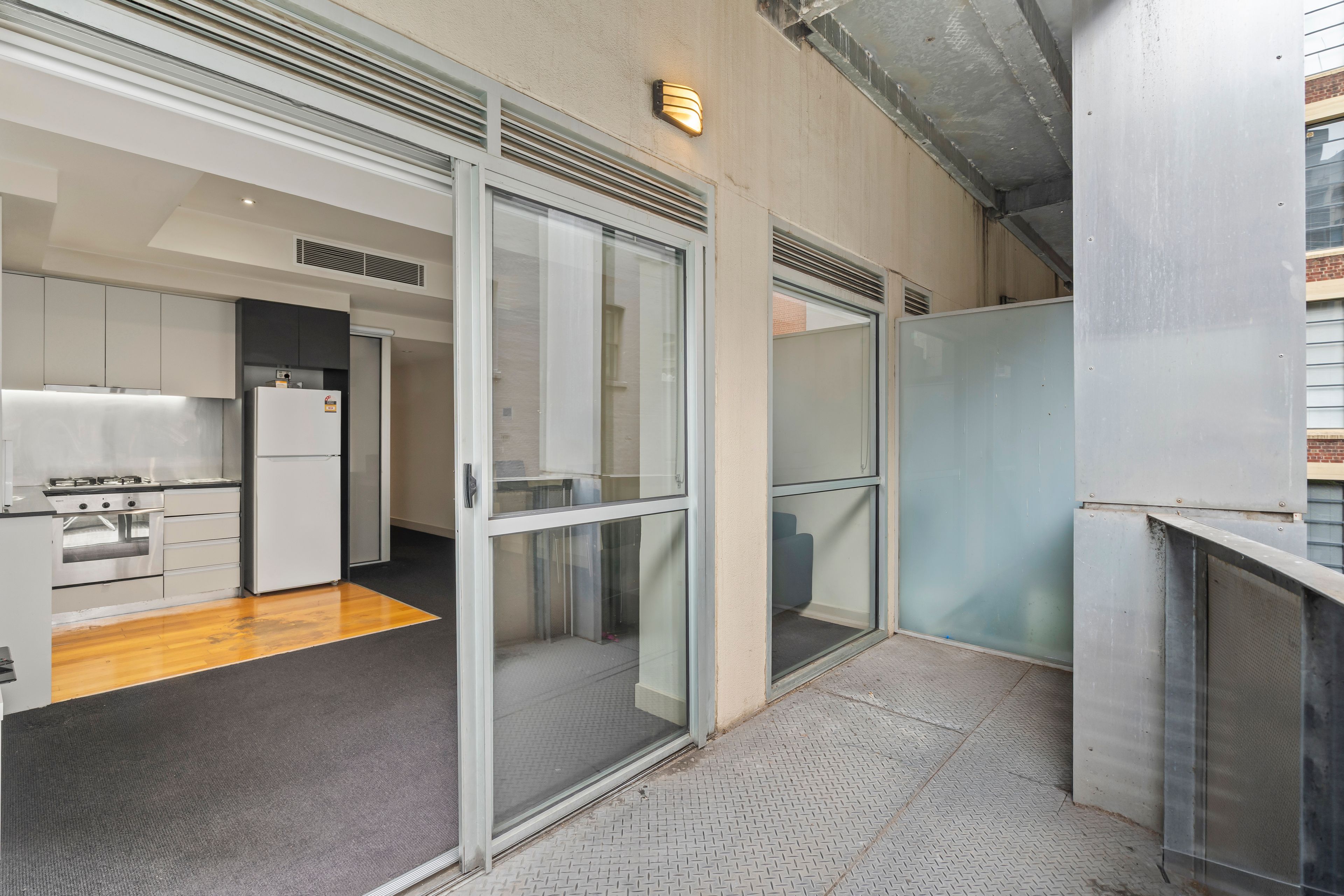 407/233 Collins Street — photo 8 of 11