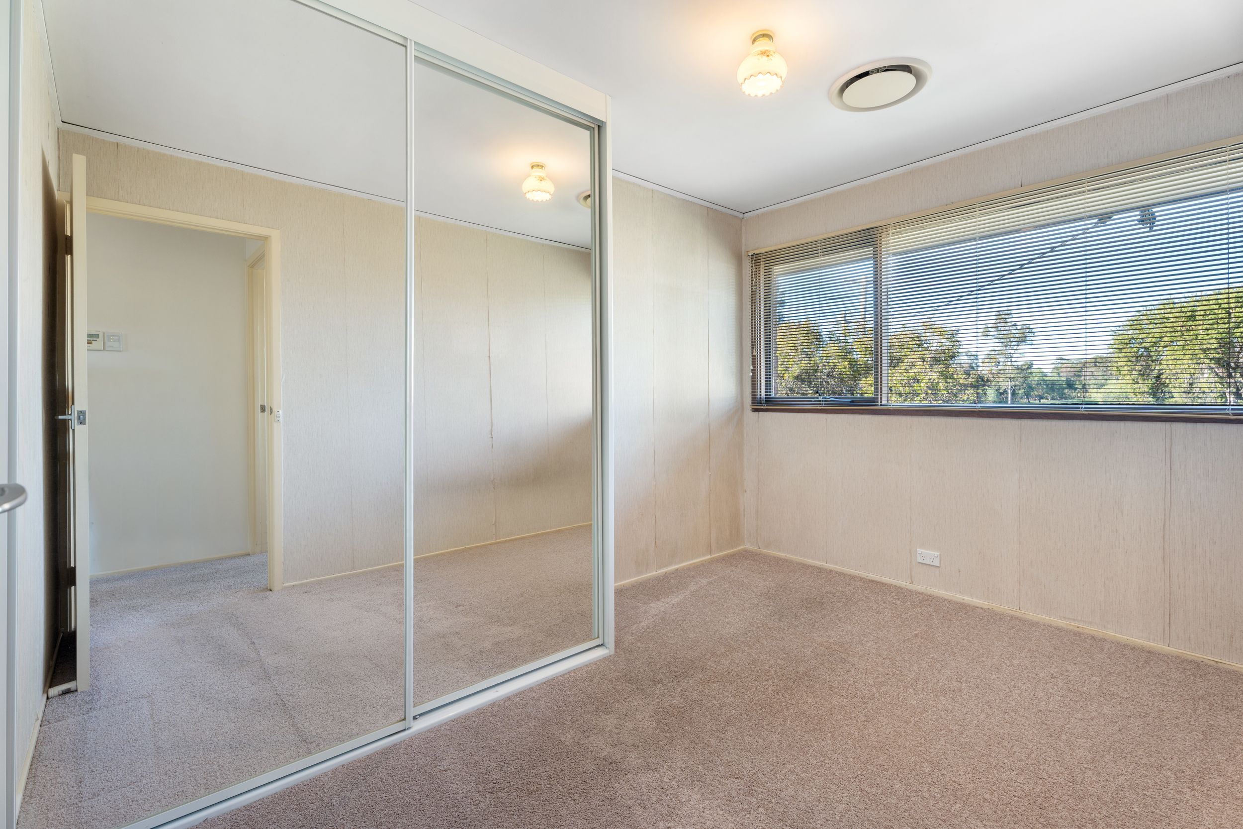 32 Hillview Avenue, South Penrith, NSW