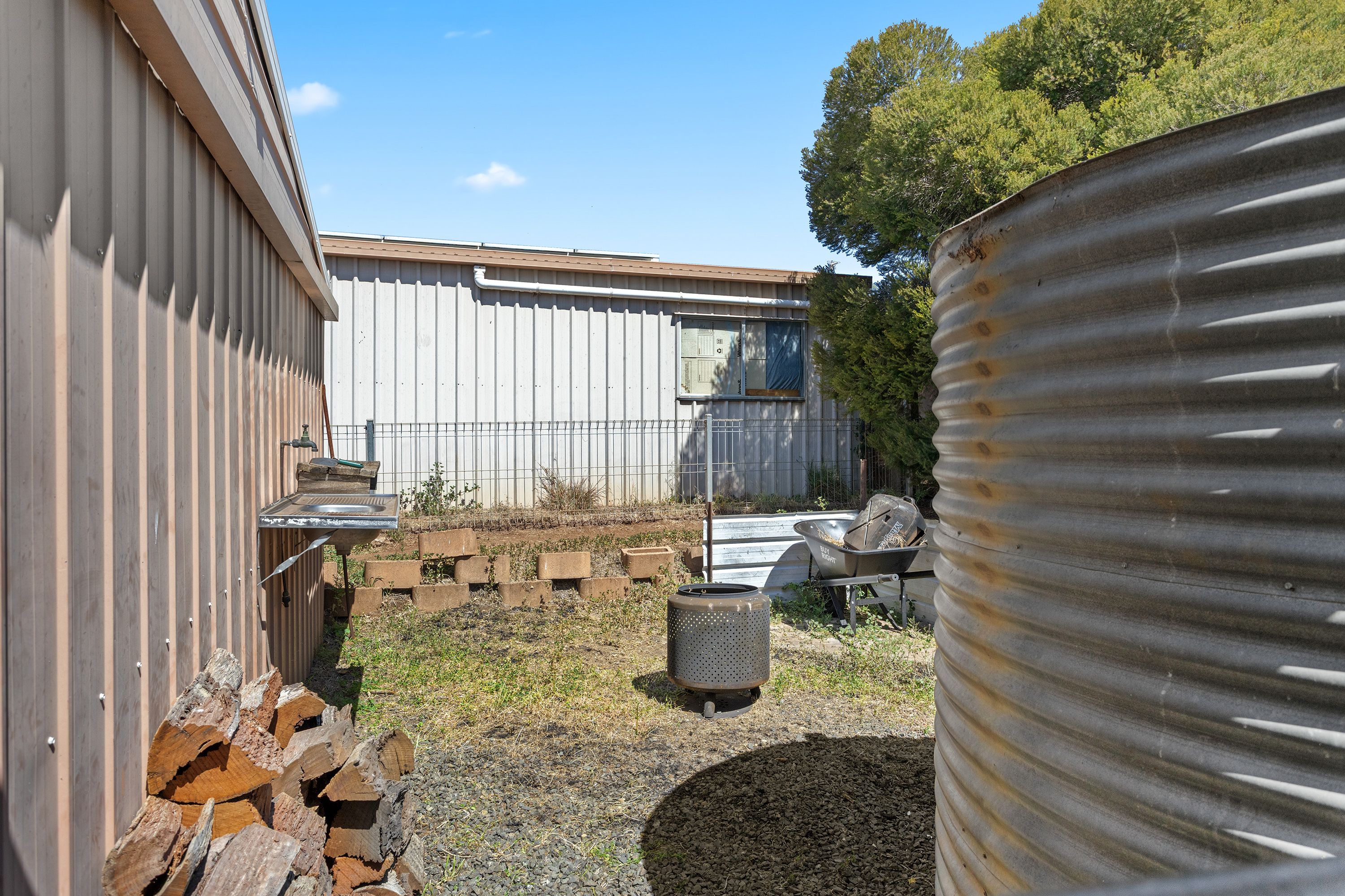 23 Robb Street — photo 9 of 17