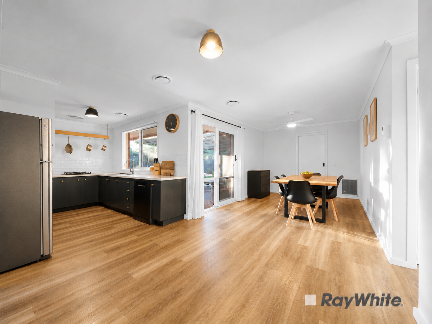4 Monterey Court — photo 9 of 28