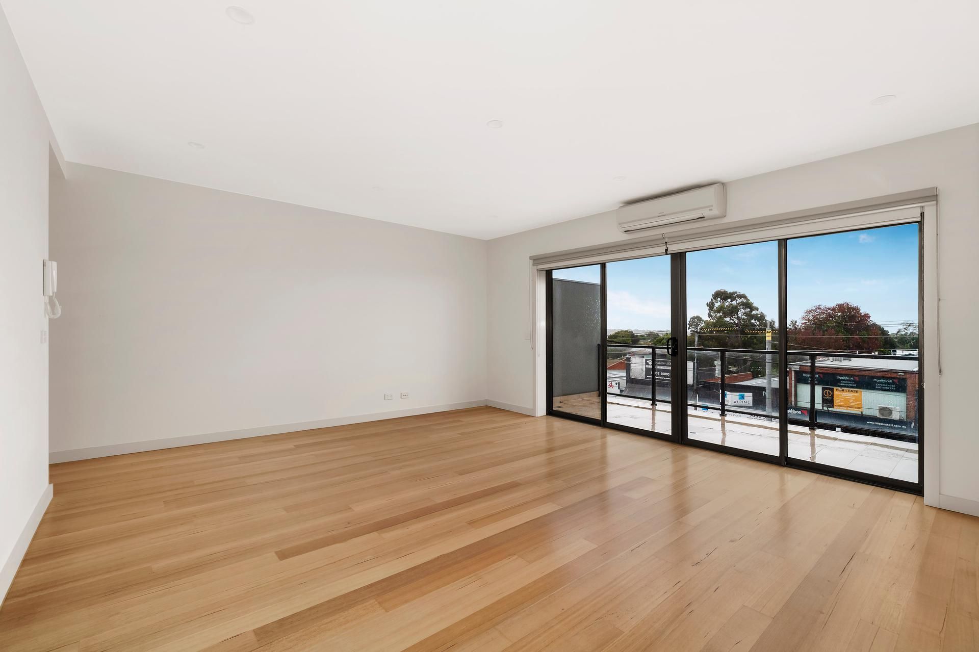 201/7-9 Burwood Highway, Burwood, VIC 3125
