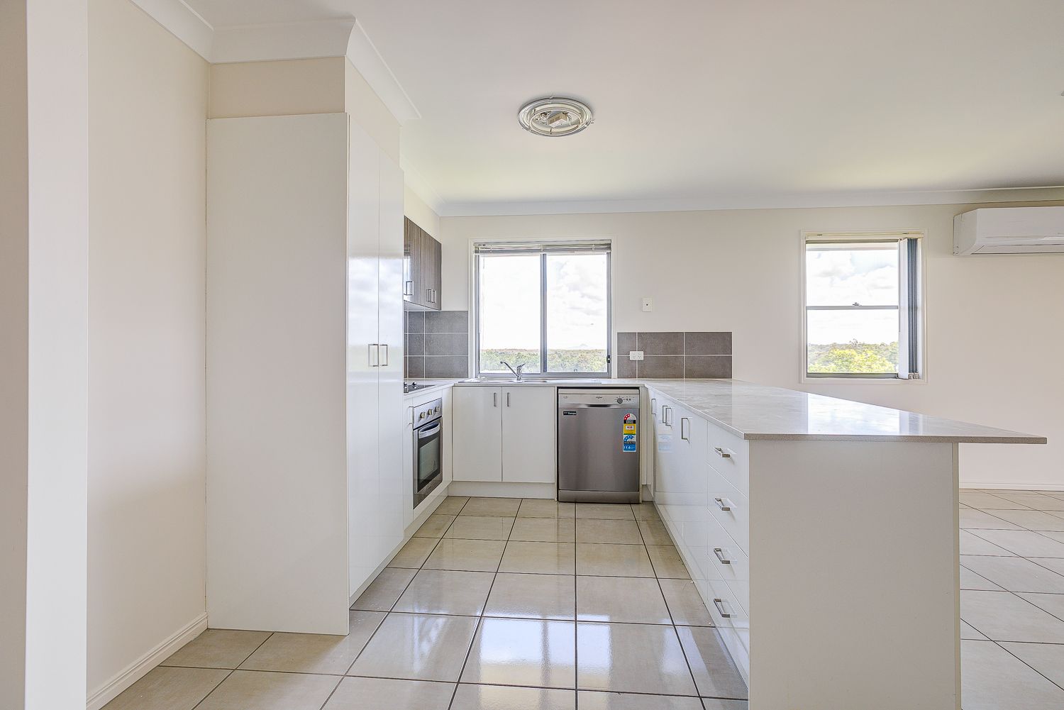 2 Neptune Crescent, Brassall, QLD 4305