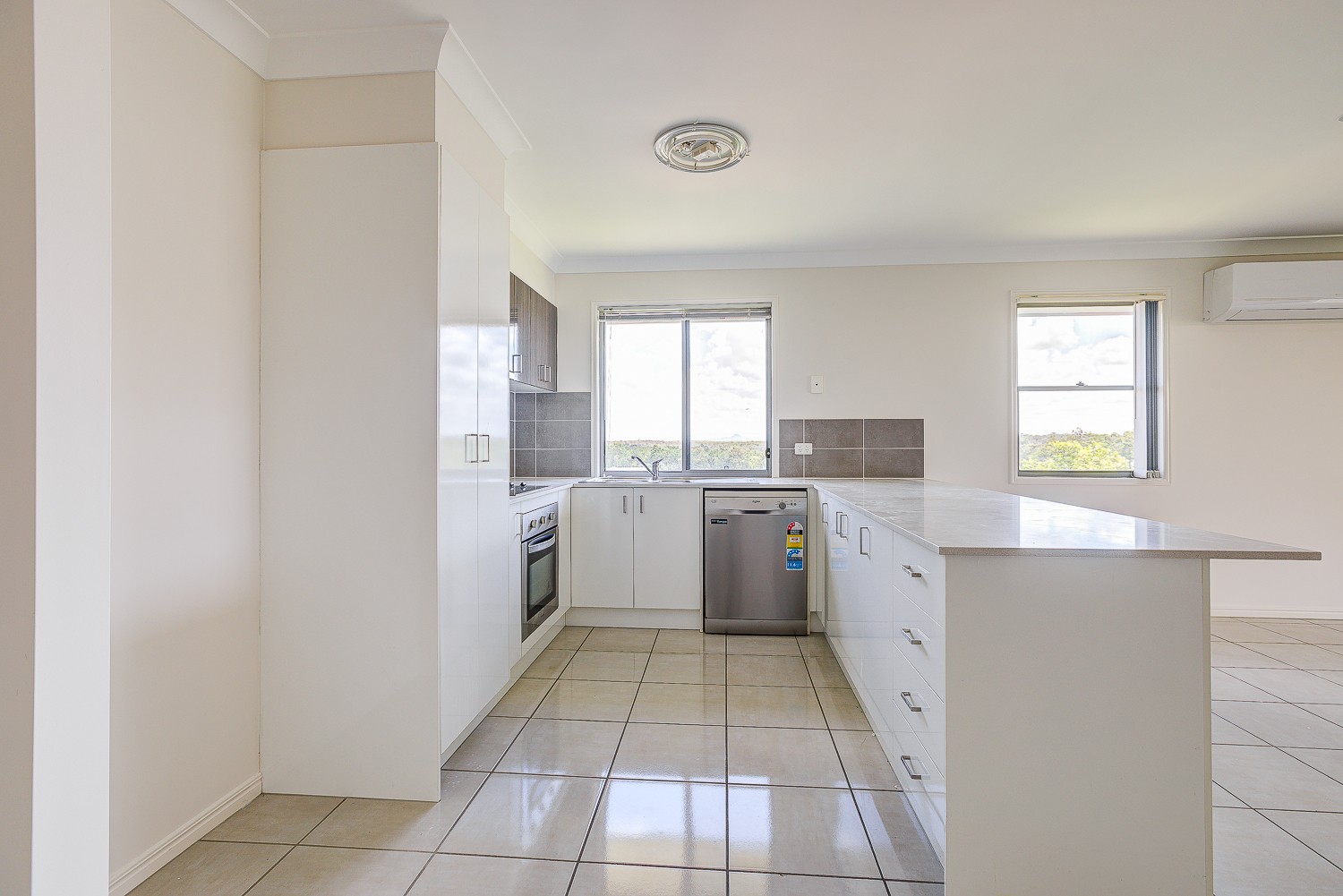2 Neptune Crescent, Brassall, QLD 4305