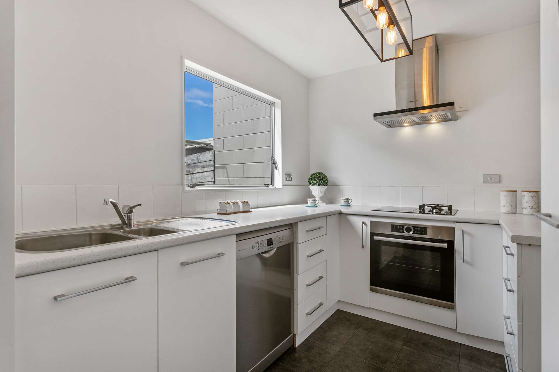 12/8 Eaglehurst Road photo 1