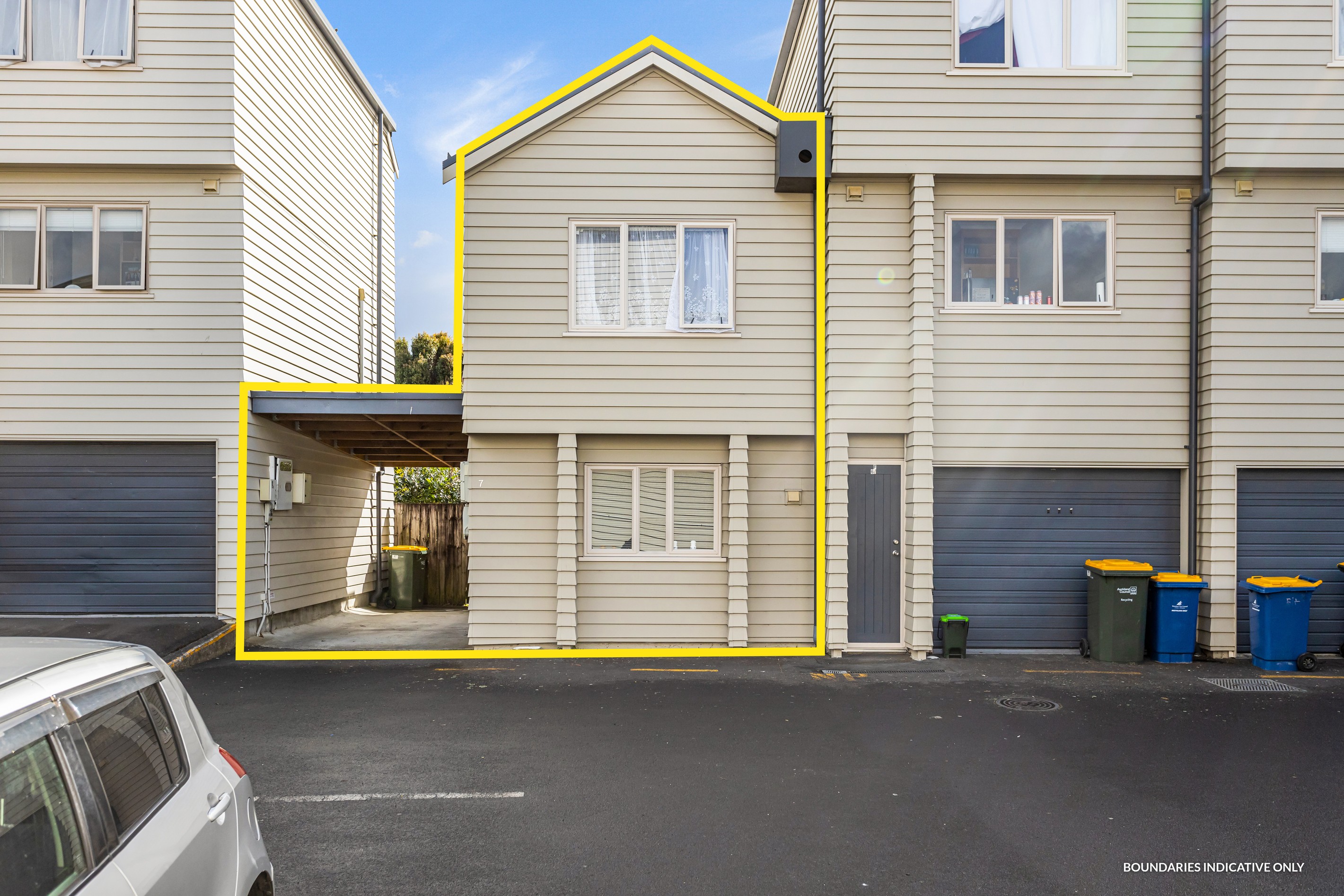 7/4 Keeling Road, Henderson, Waitakere City