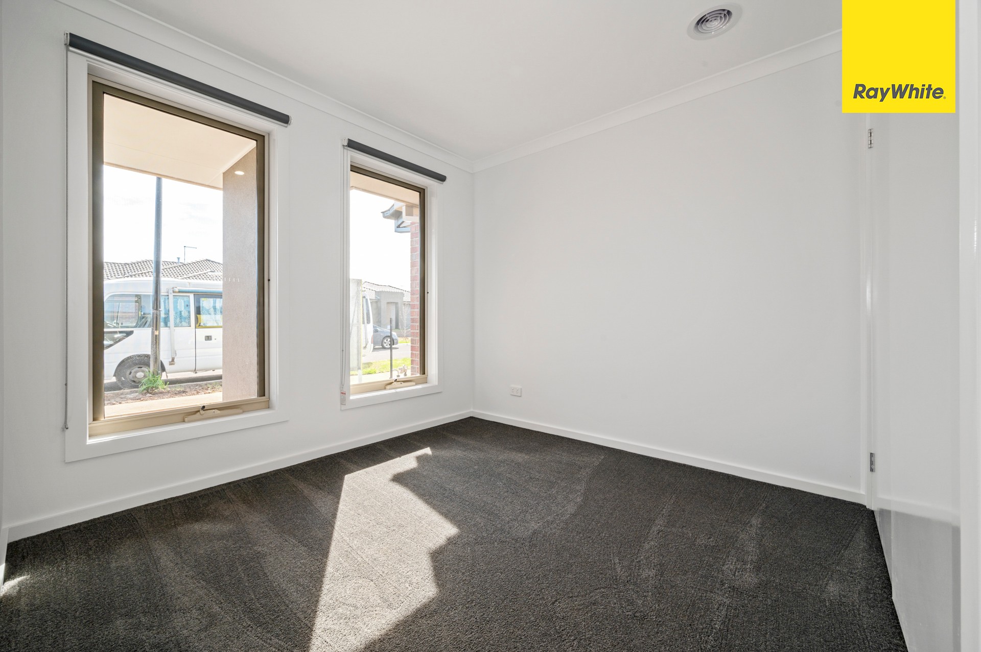 9 Satchville Avenue, HARKNESS, VIC 3337