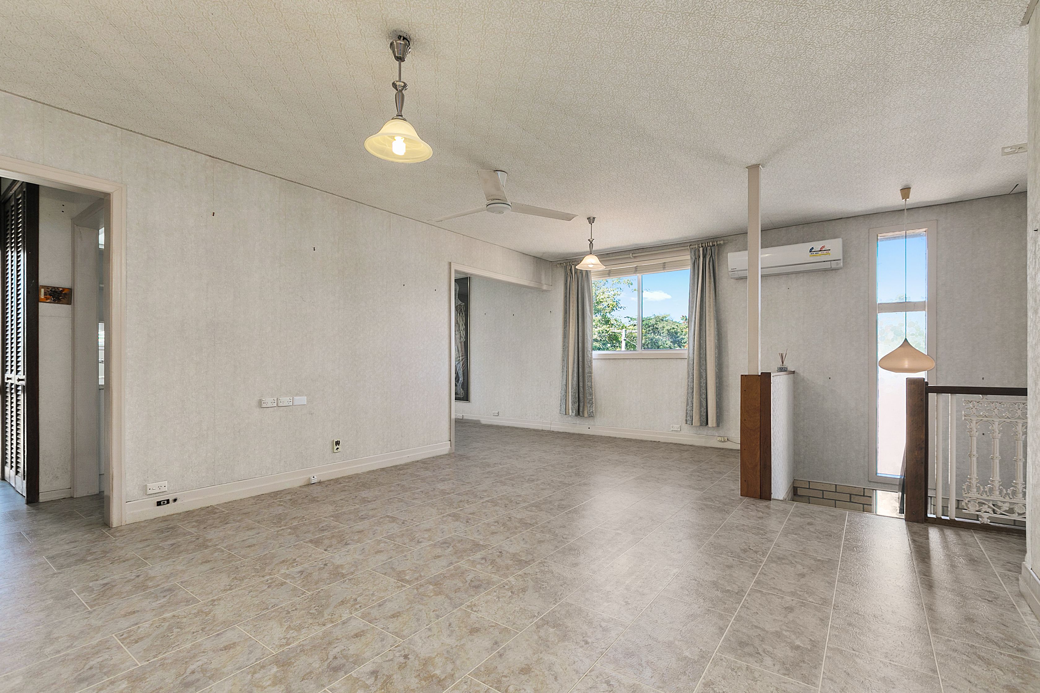 27 Justin Street, Holland Park West, QLD 4121