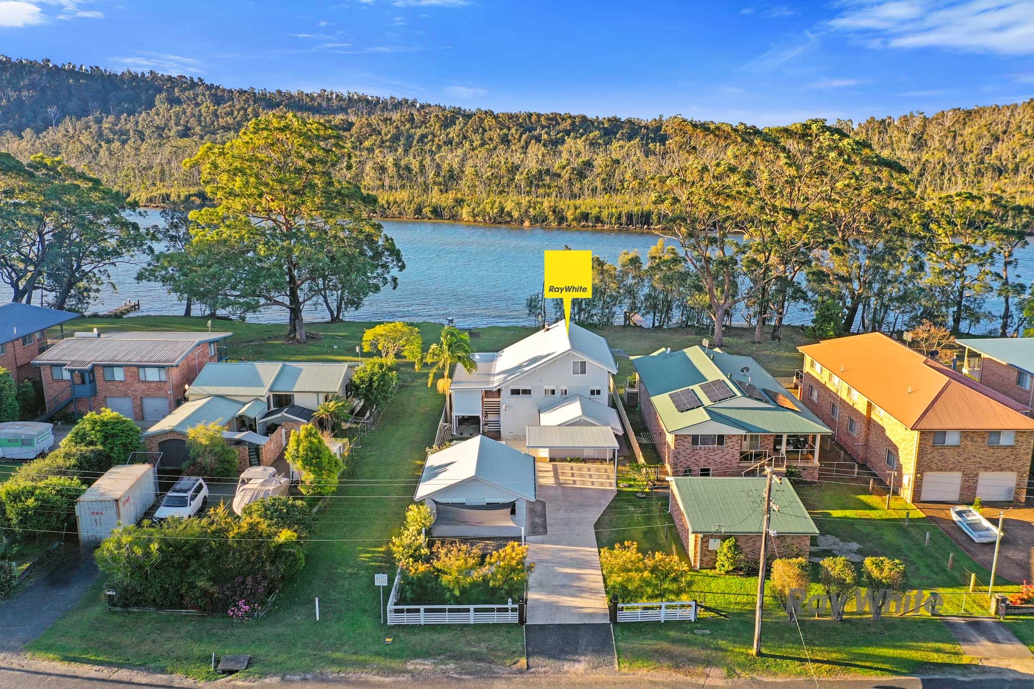 25 Edwin Avenue, Lake Conjola, NSW 2539