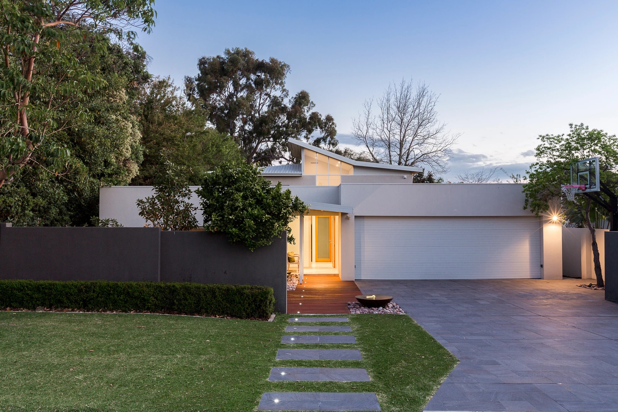 8 Circe Circle North, Dalkeith, WA 6009