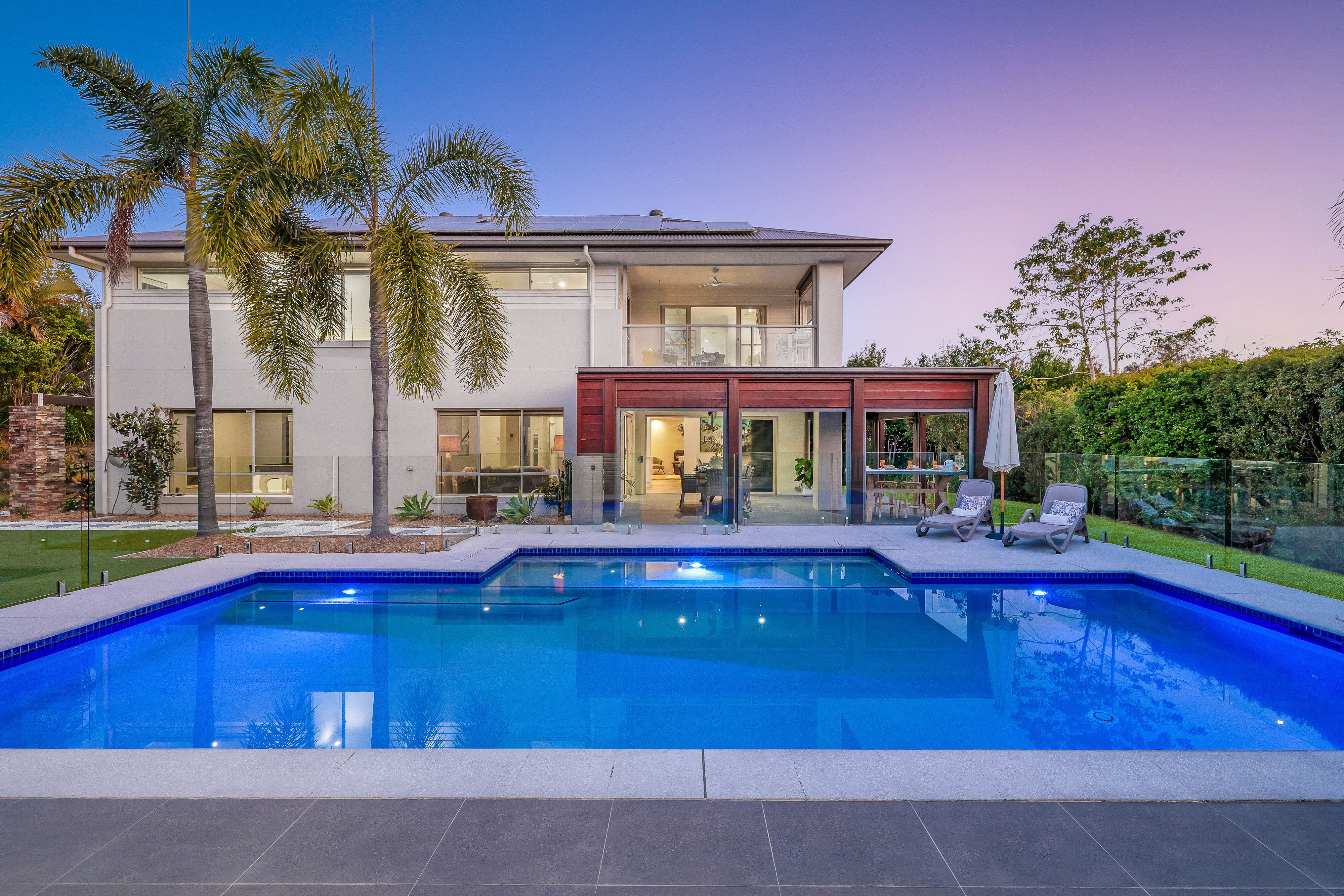 9 Greenacre Way