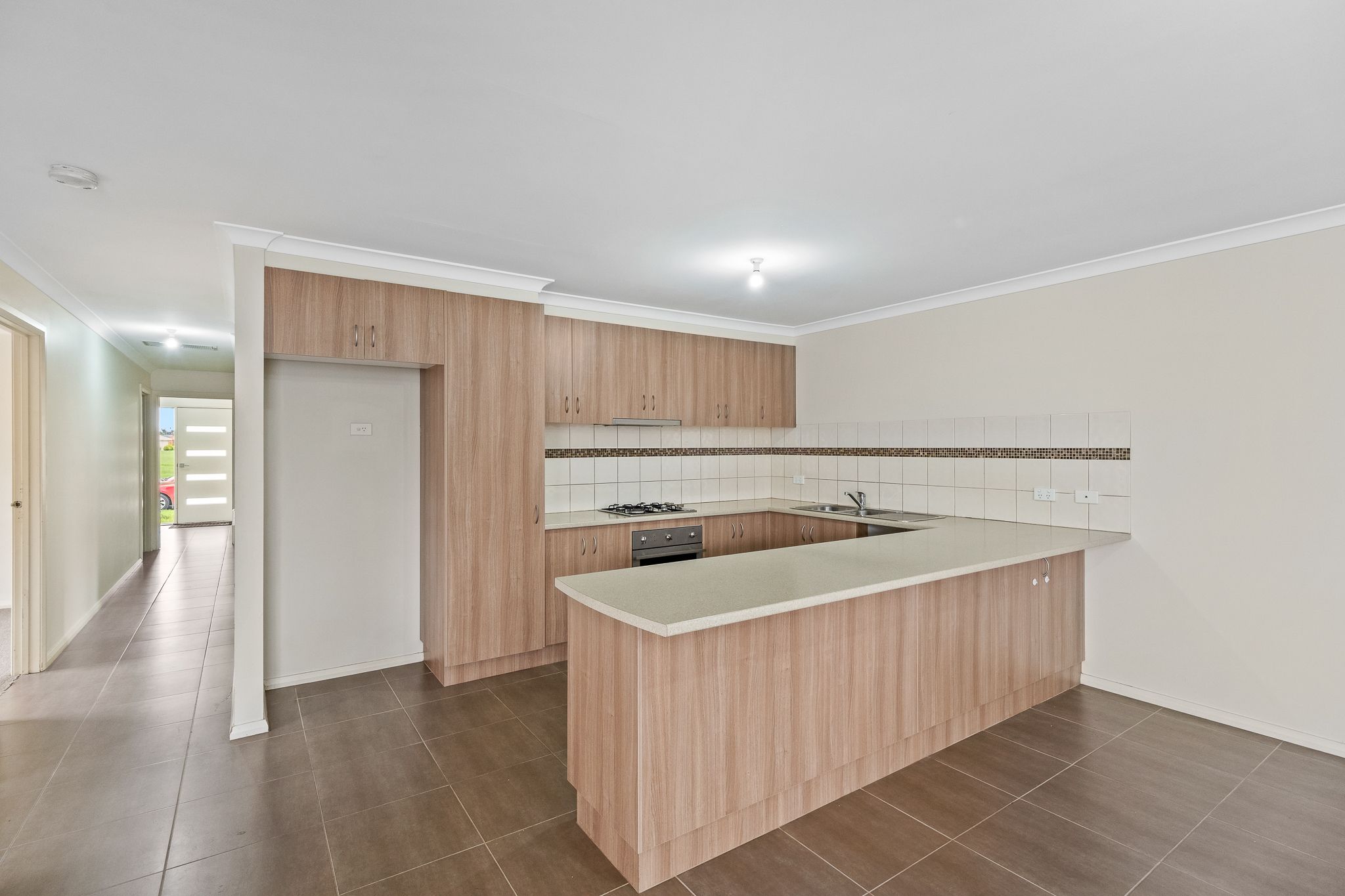 14 Violet Way, Cranbourne, VIC 3977