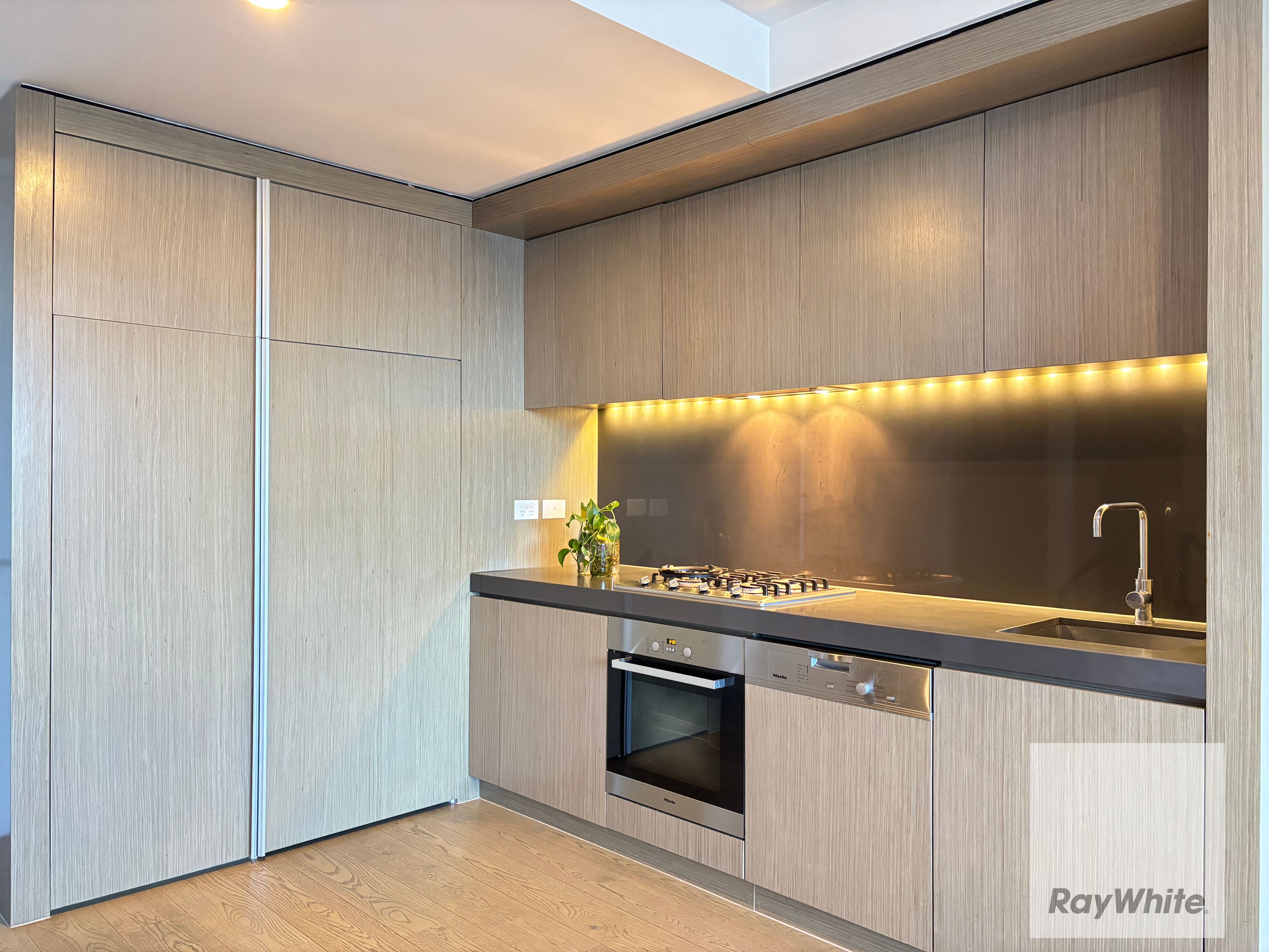 2604/50 Albert Road, South Melbourne, VIC 3205