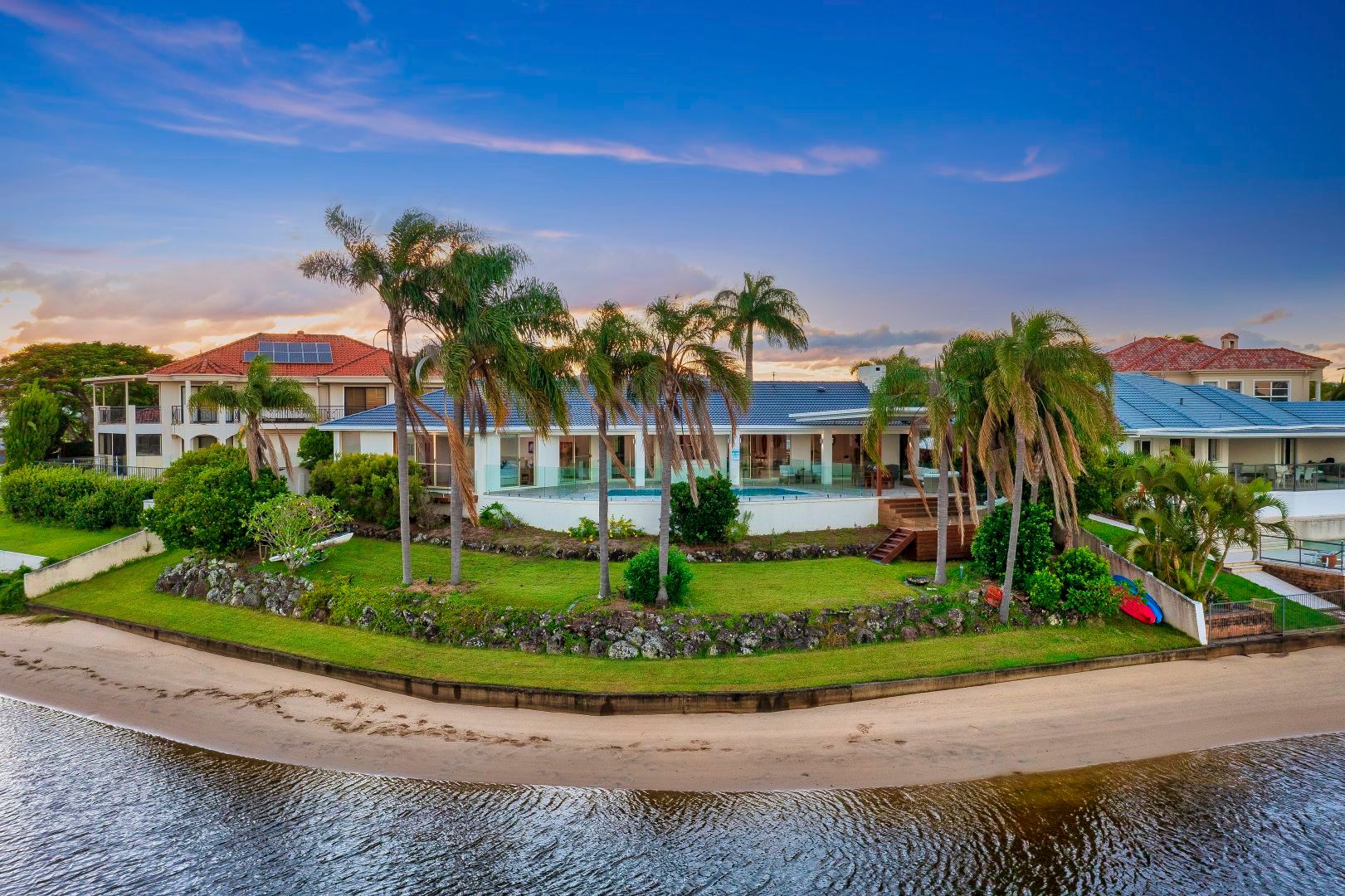 11 Montrose Court, Benowa, QLD 4217