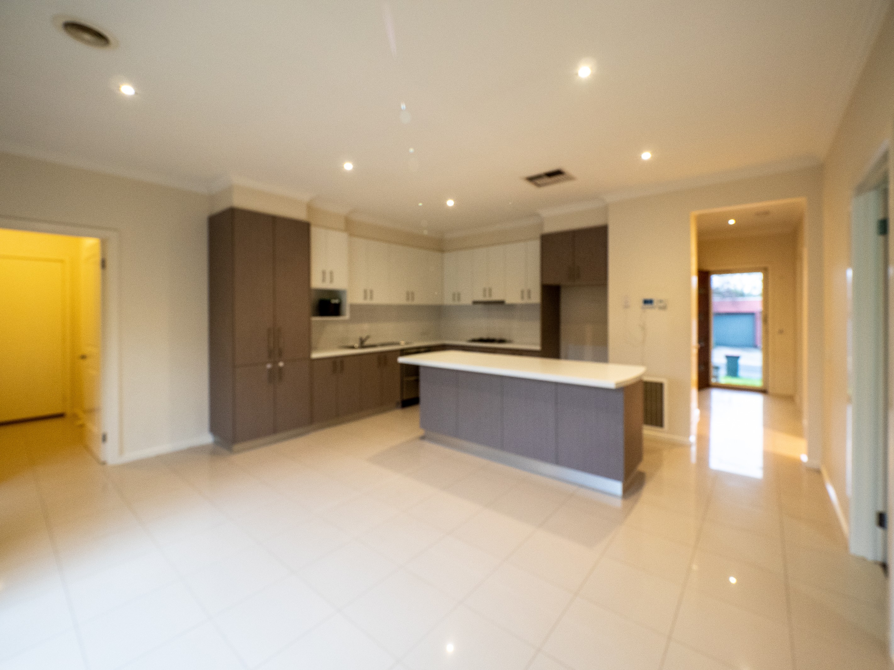 2/10 Railway Parade, Chadstone, VIC 3148