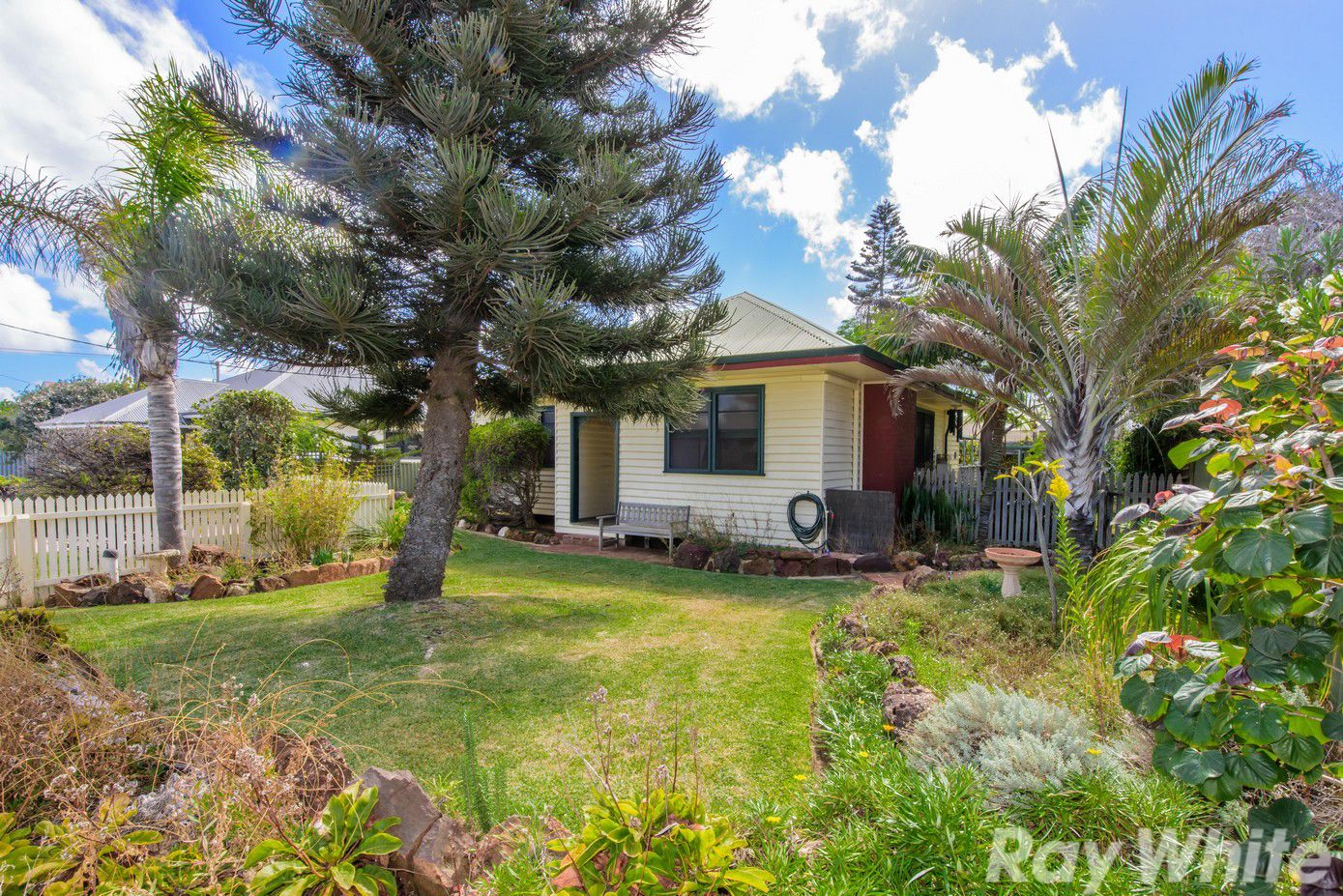 200 Shenton Street, Beachlands, WA 6530