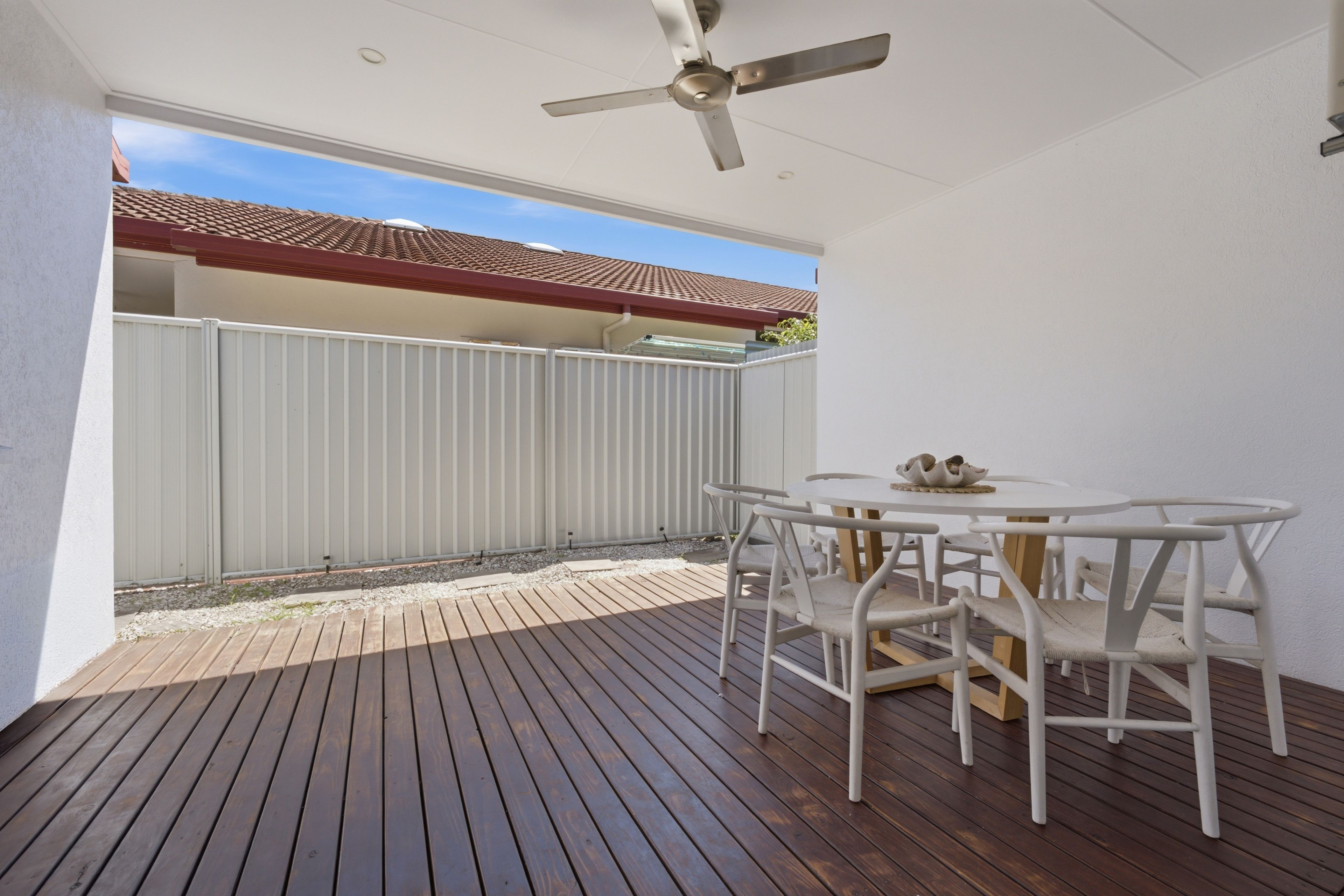 8/5-7 Oyster Court — photo 11 of 21