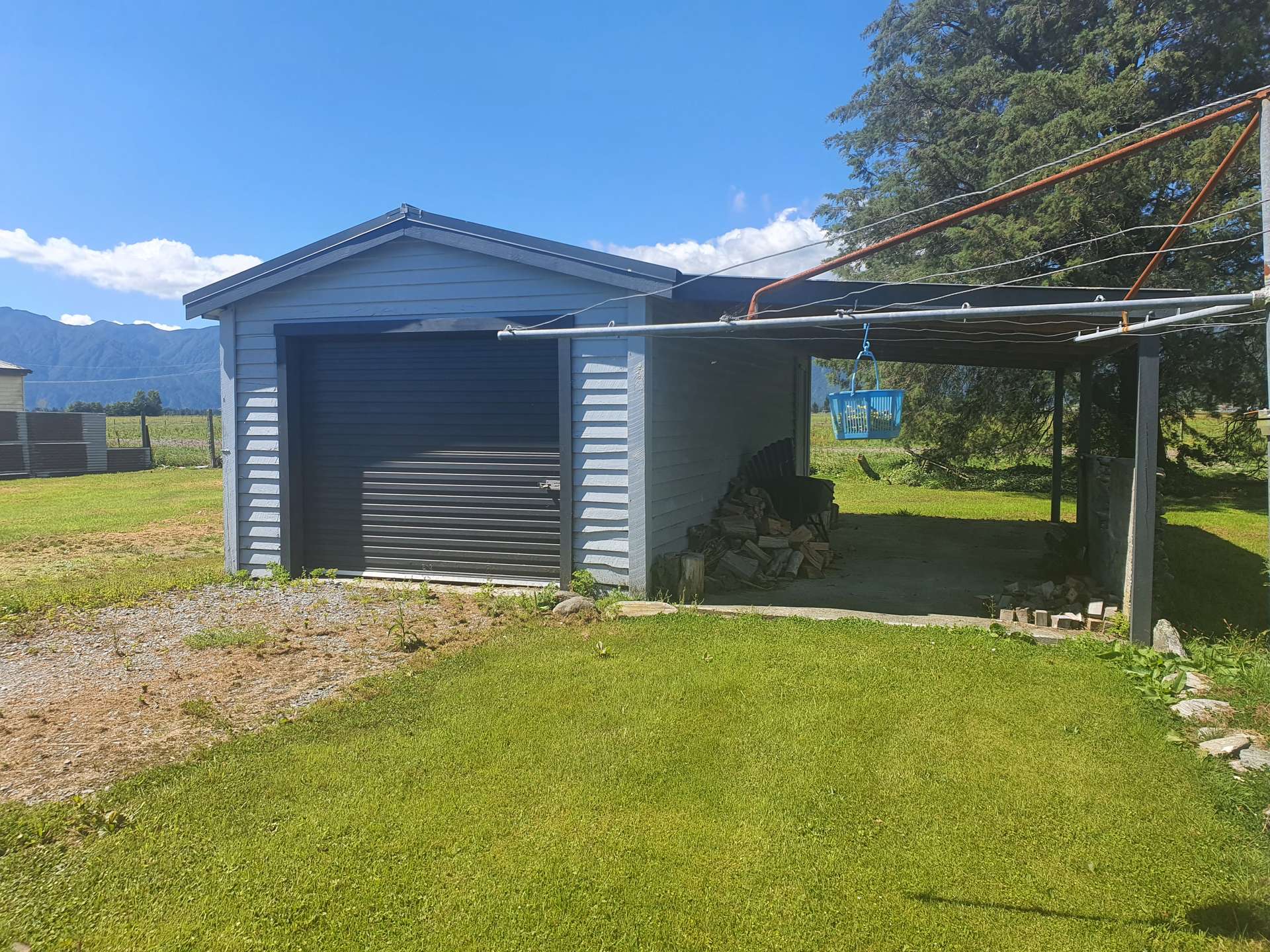 24 Wanganui Flat Road photo 2