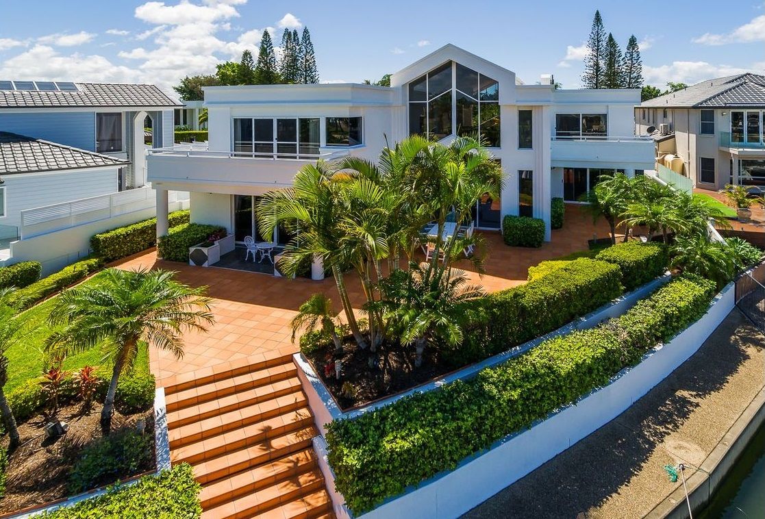 11 Brittanic Crescent, Paradise Point, QLD 4216