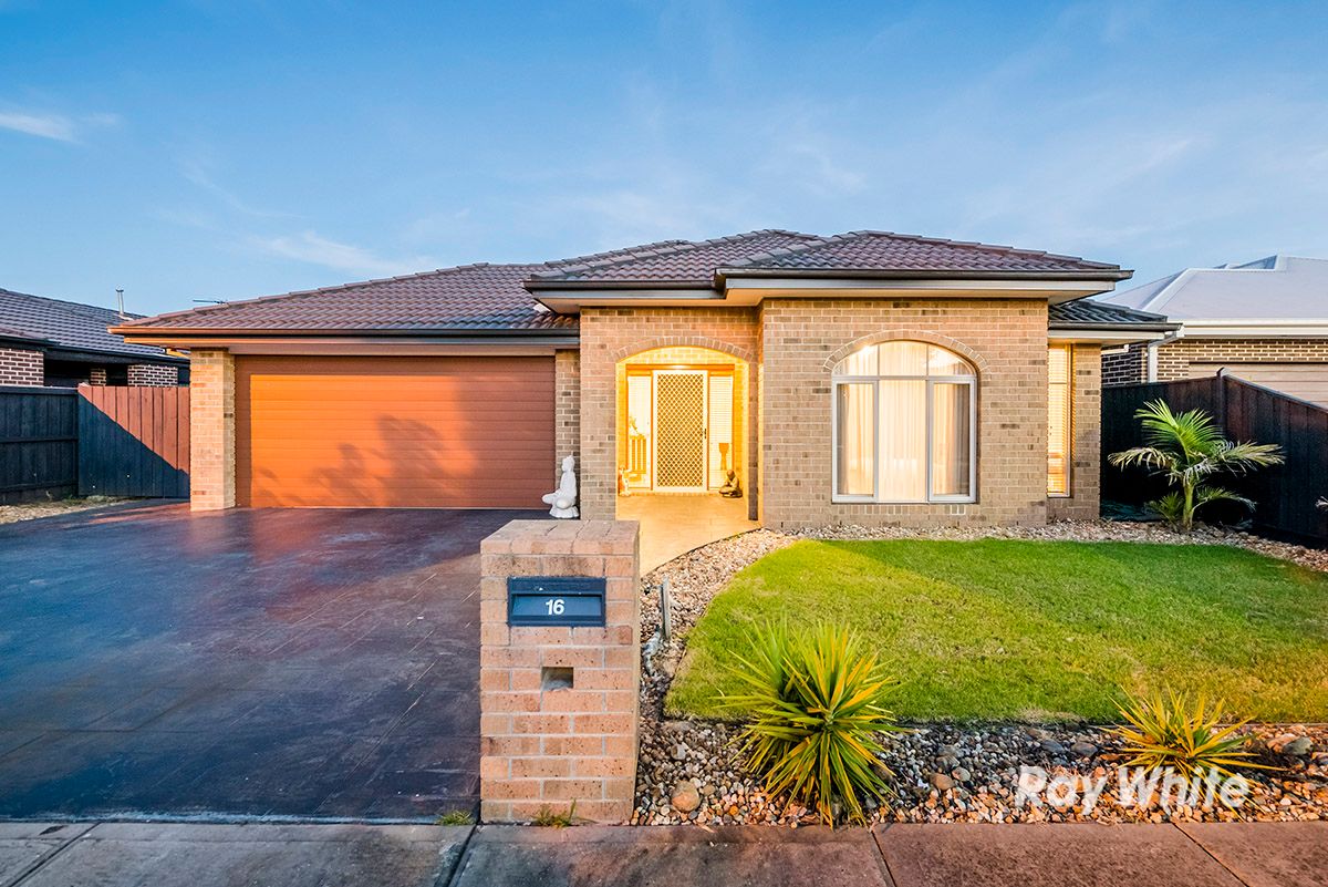 16 Black Caesar Drive, Cranbourne East VIC 3977