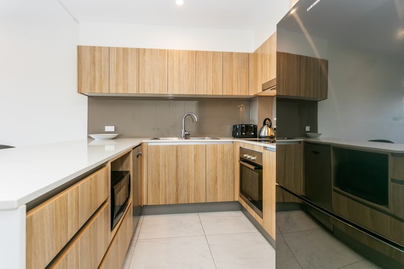 33/908 Logan Road, Holland Park, QLD 4121