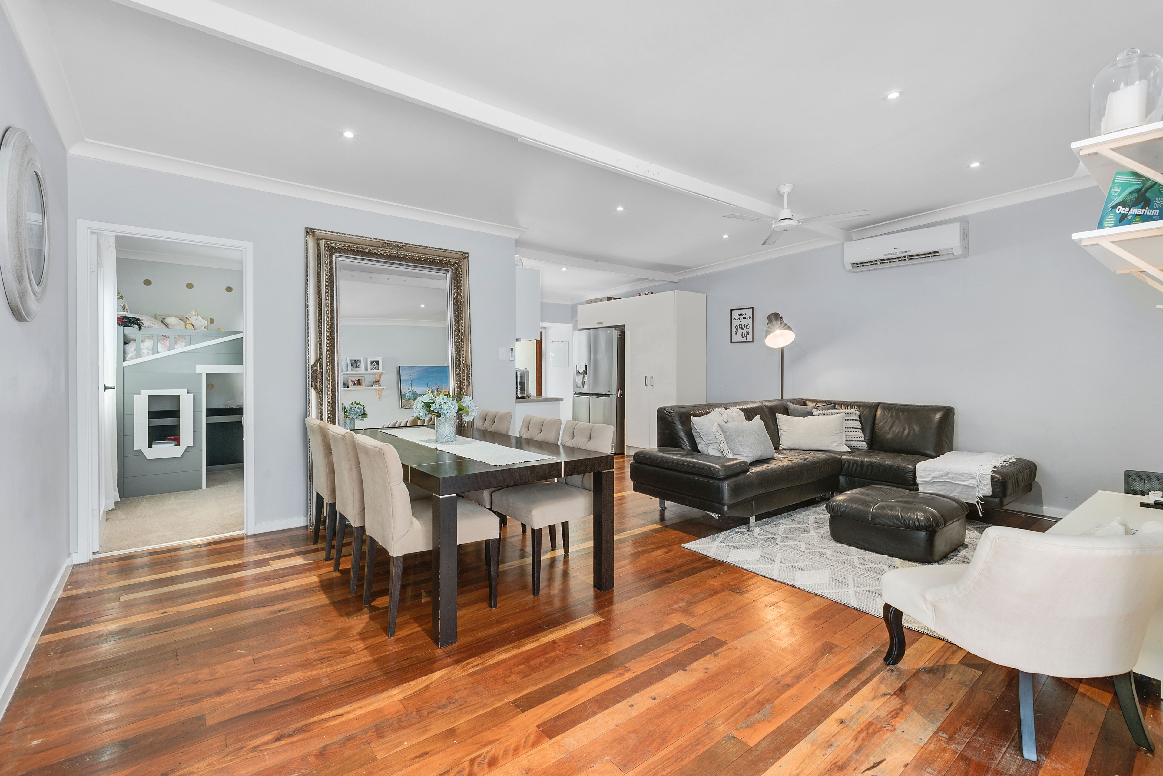 20 Milton Avenue, Paradise Point, QLD 4216