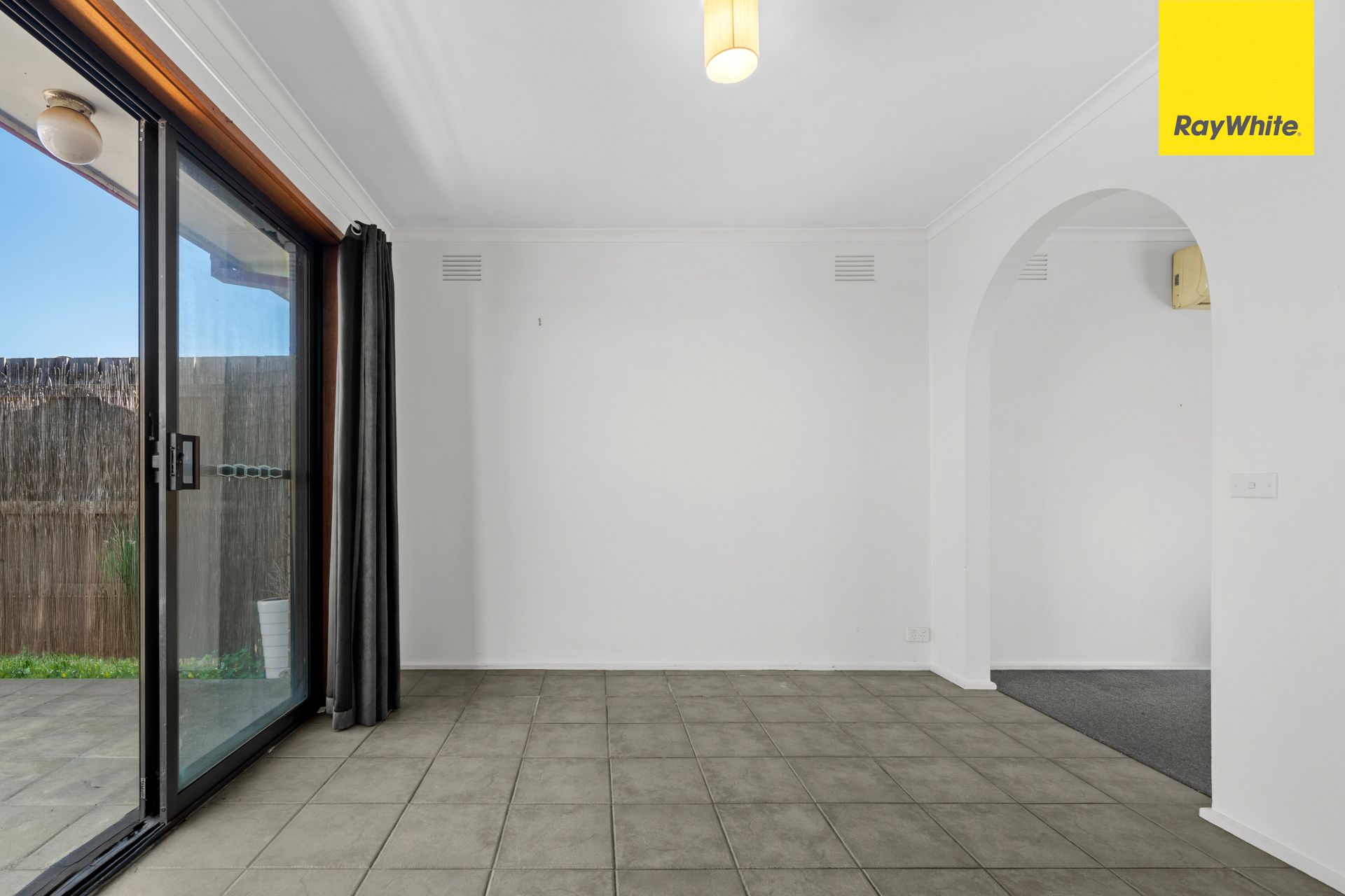 18/55-61 Barries Road — photo 4 of 20