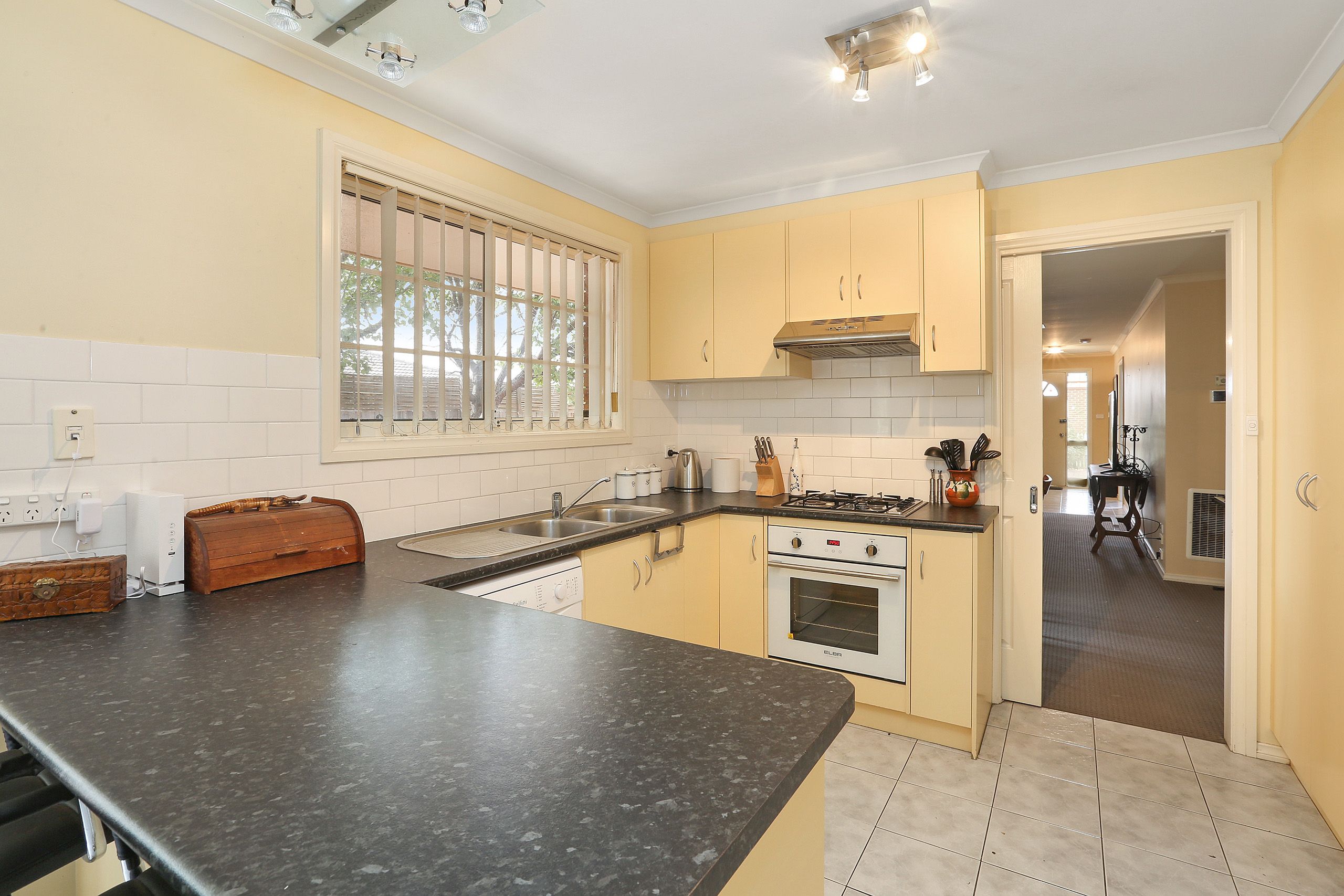 8 Redleaf Close, Lara, VIC 3212