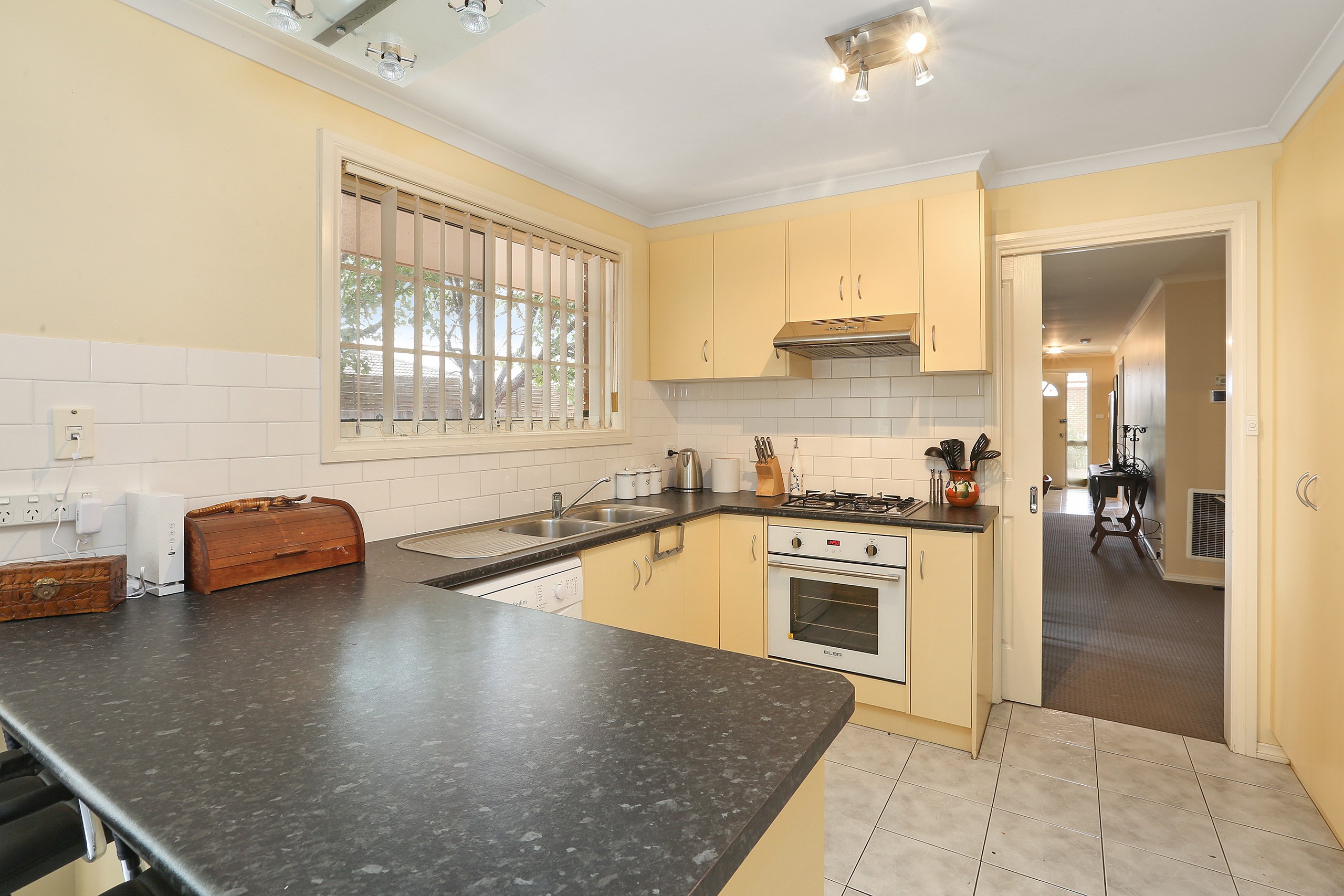 8 Redleaf Close, Lara, VIC 3212