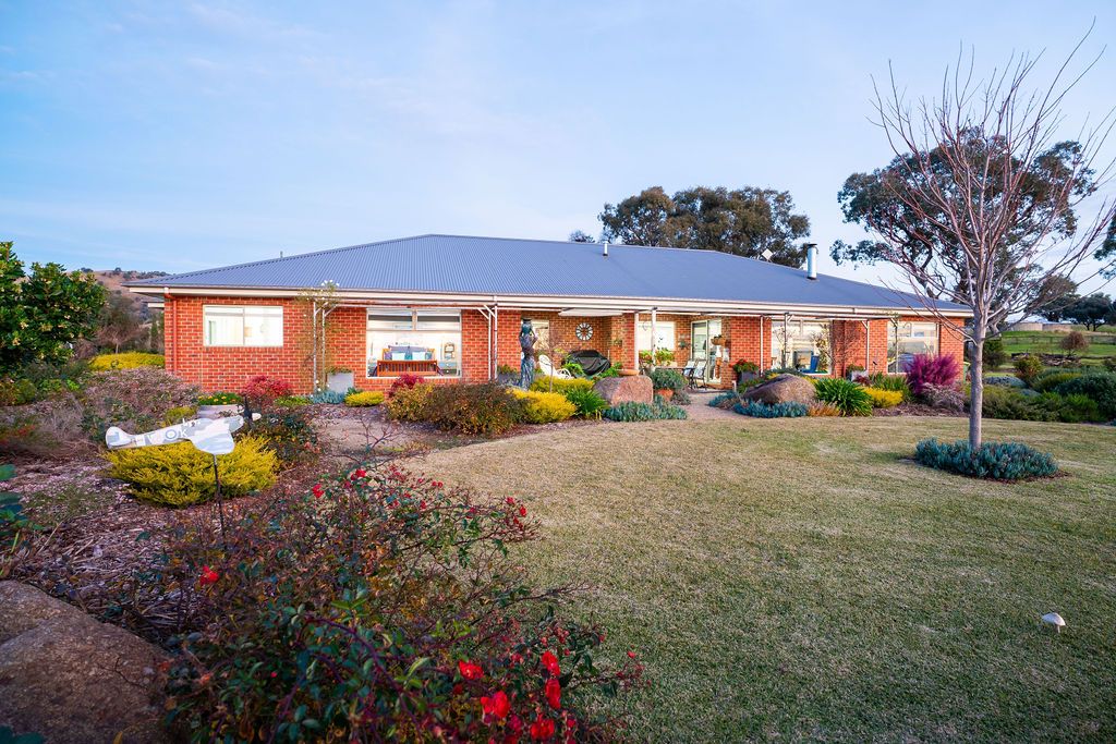 3 Eucalypt Drive, Bellbridge, VIC 3691