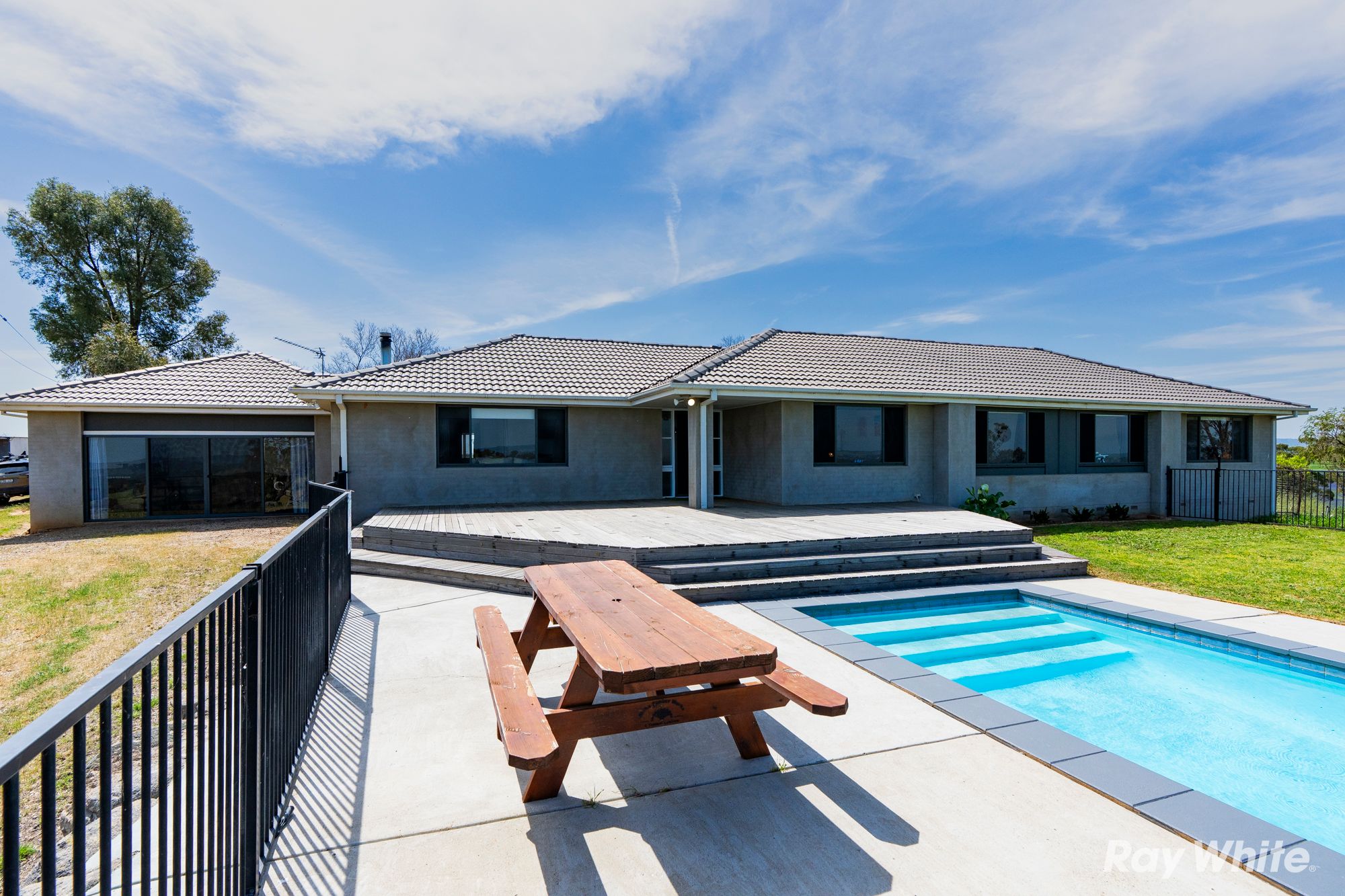 77 Bavin Road, Wagga Wagga, NSW 2650