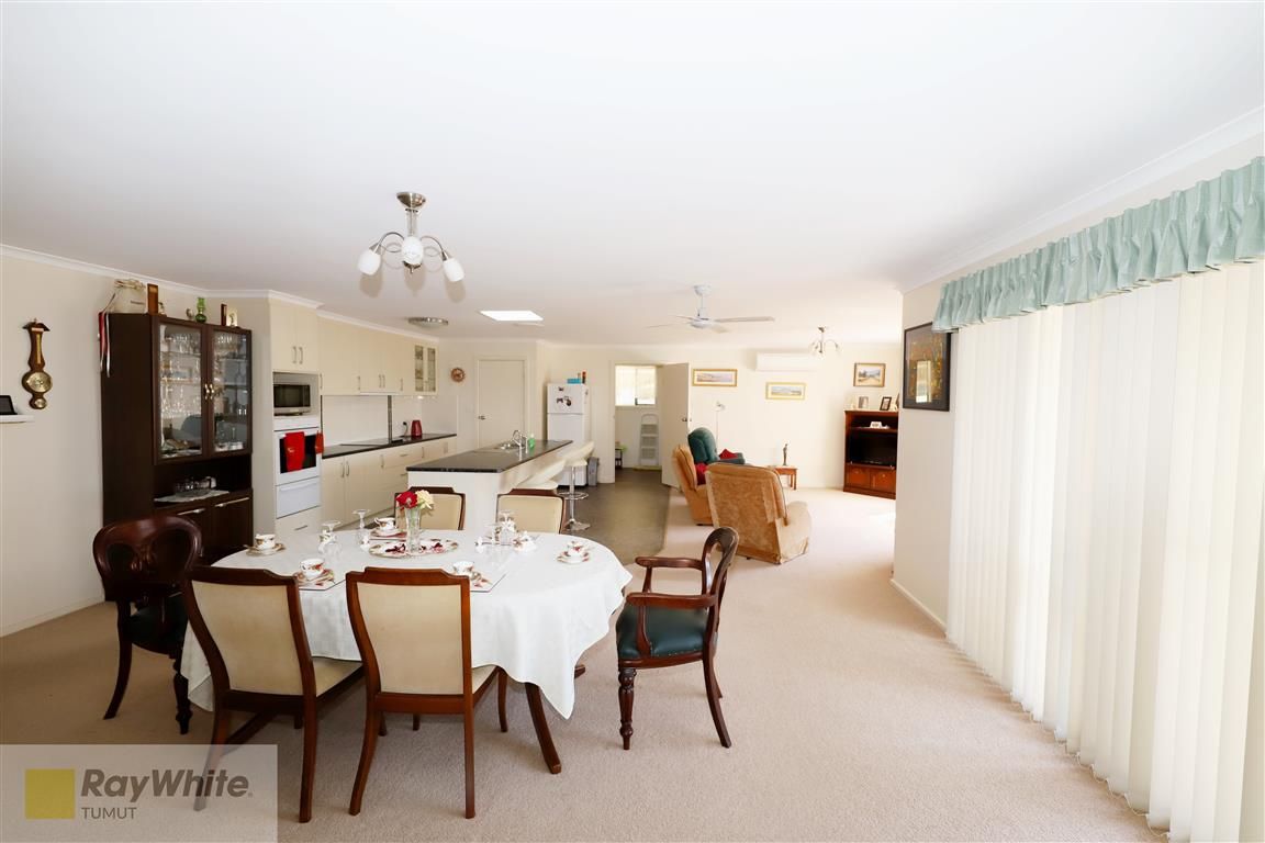 33 Simpson Street, Tumut, NSW 2720