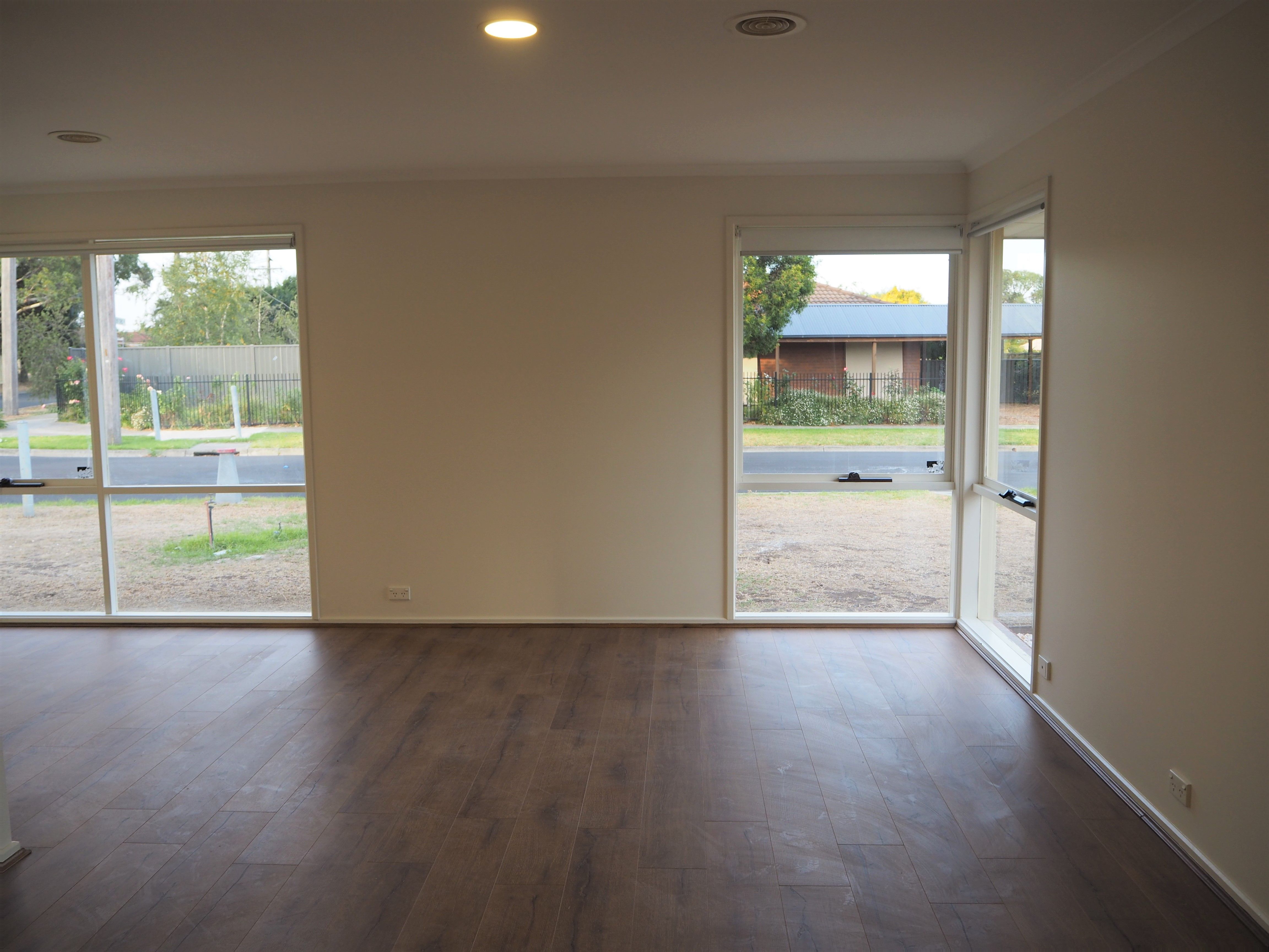 27 Banbury Crescent, Craigieburn, VIC 3064