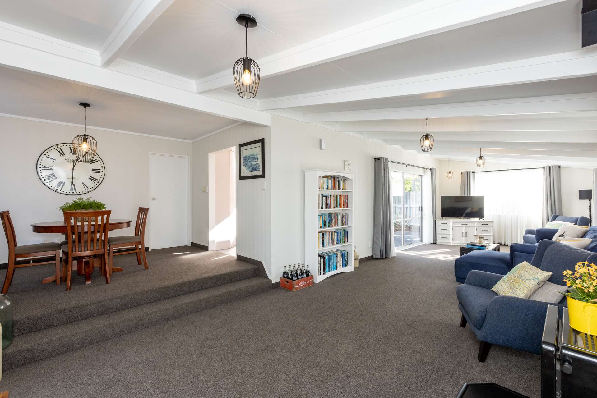8 Tyrone Place photo 2