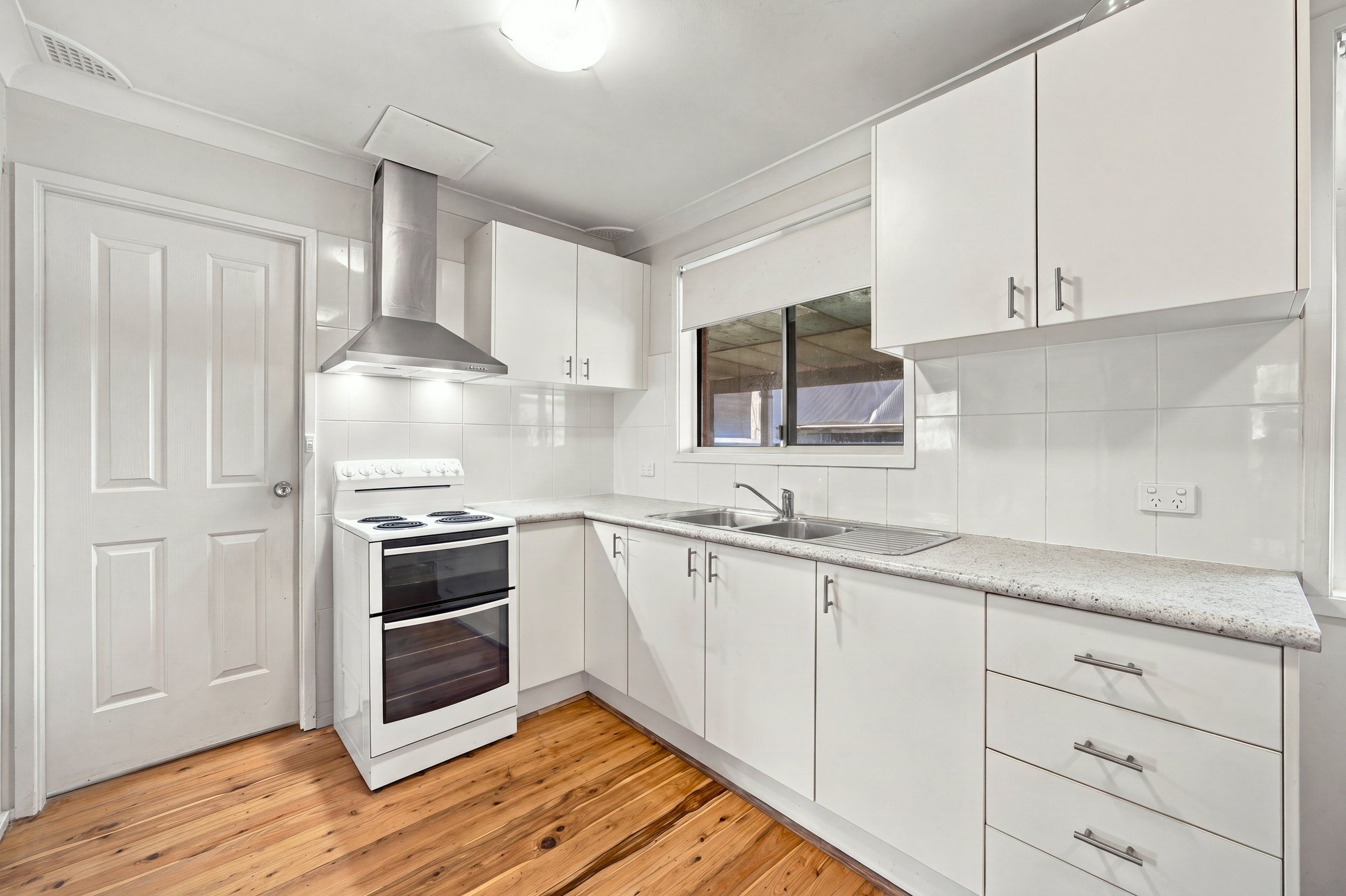 55 Doncaster Avenue — photo 4 of 16