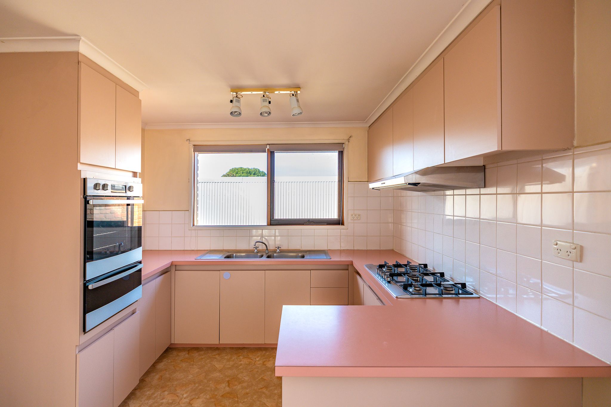 8/1 Maxine Court, Mount Waverley, VIC 3149