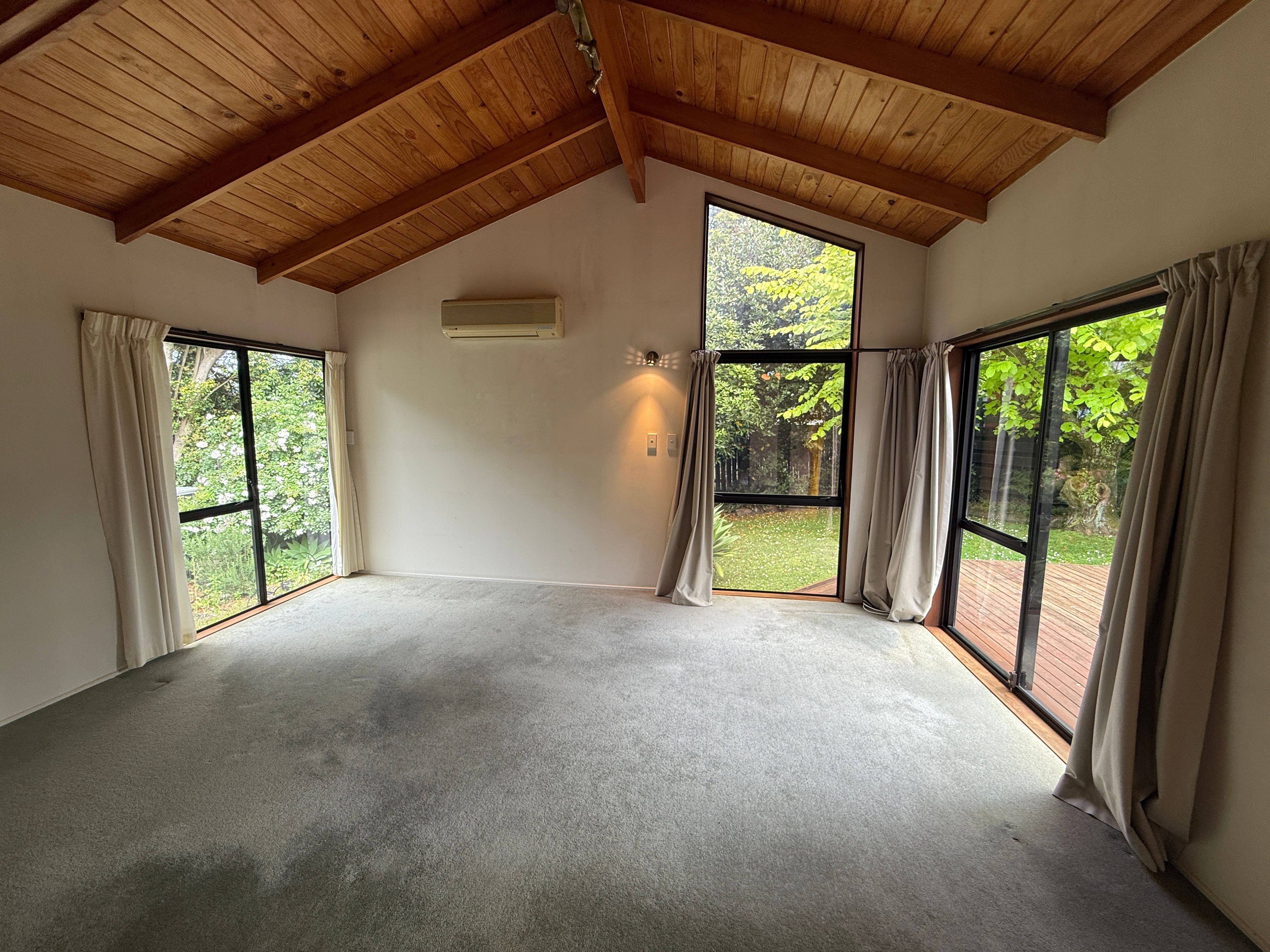 151 Everglade Drive, Totara Heights, Manukau City