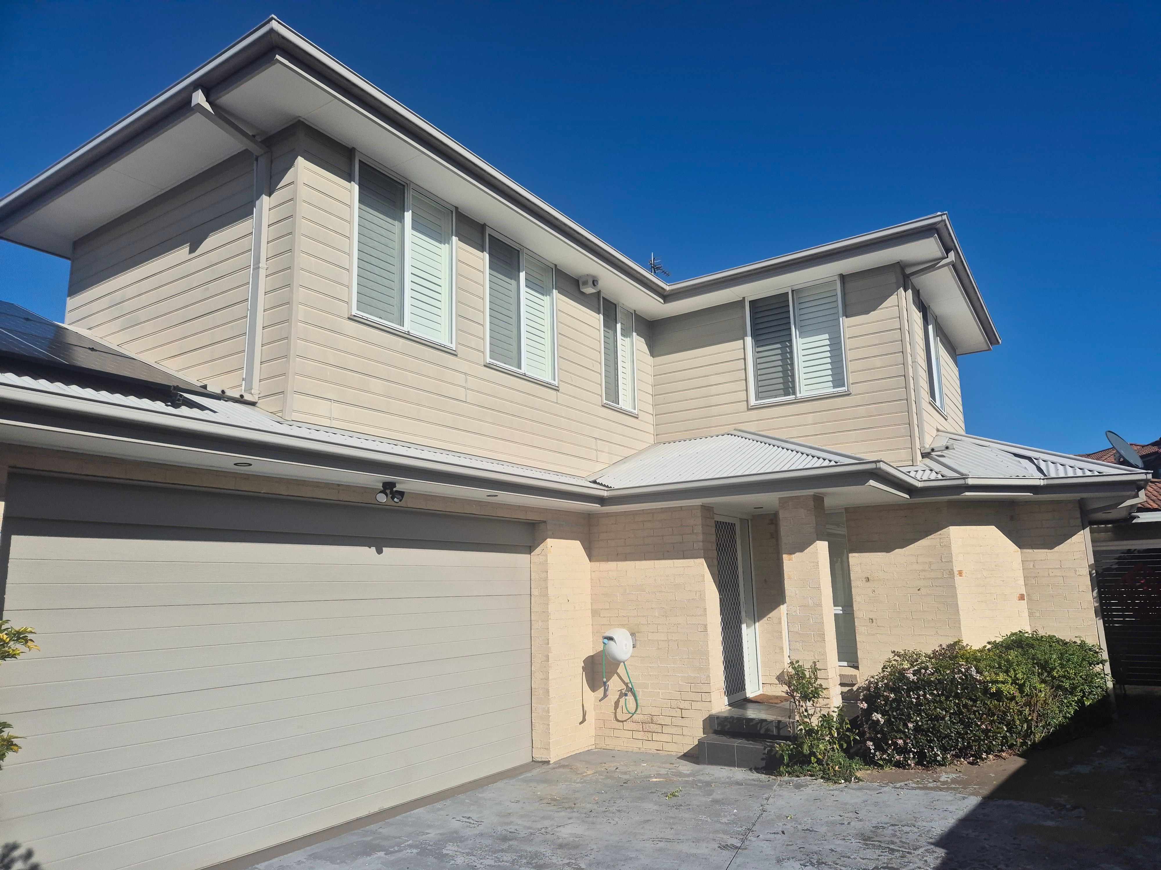 2/27A Hennesy Street — photo from Ray White Shellharbour City