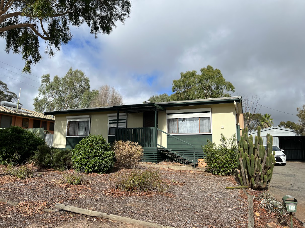 14 Geddes Avenue, Clare, SA 5453