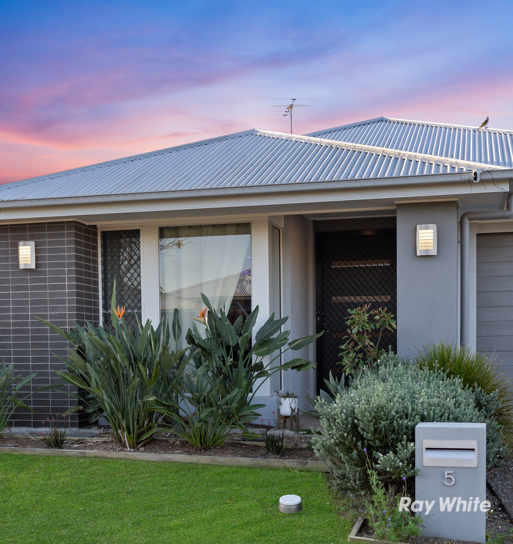 5 Teal Circuit, Greenbank, QLD 4124