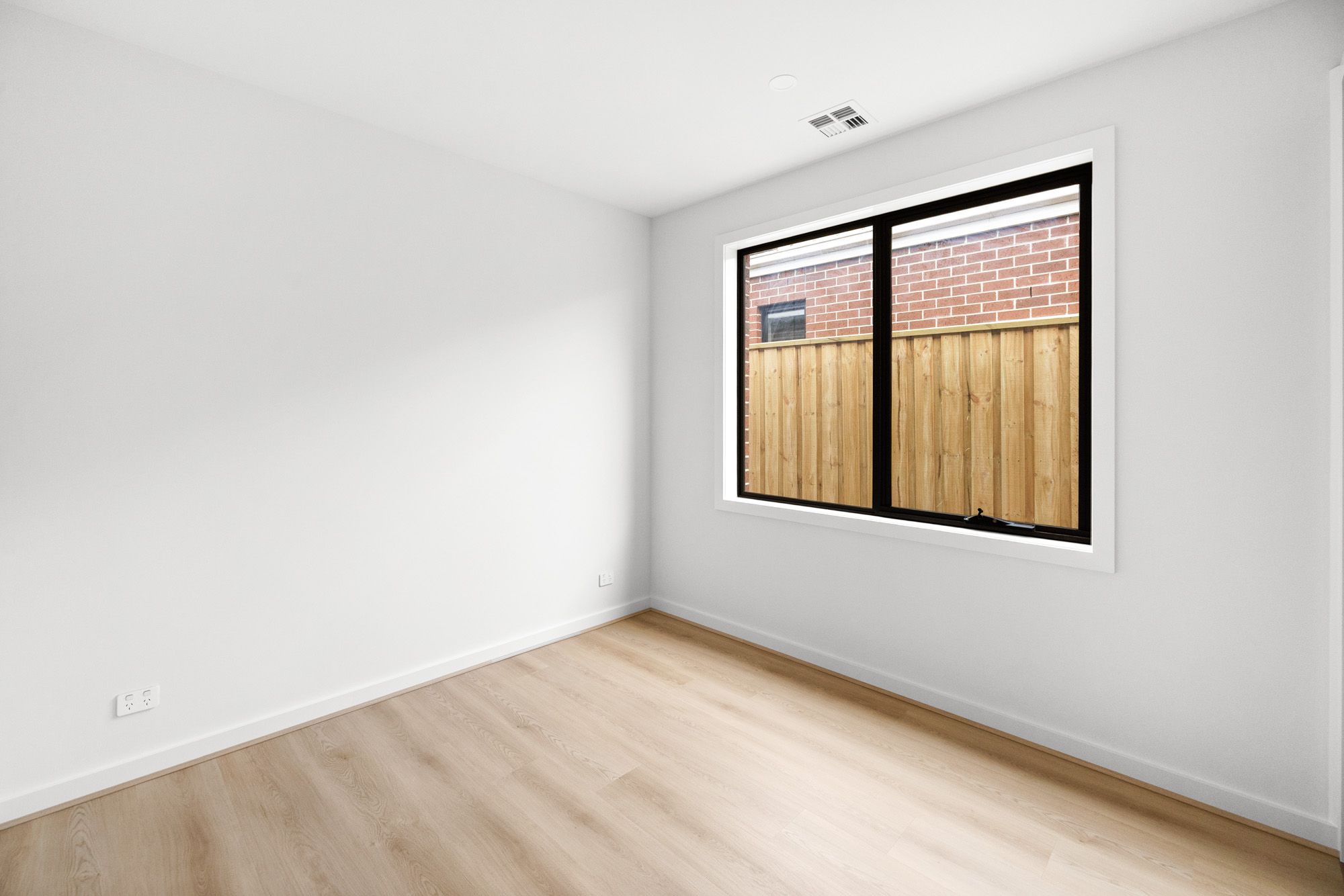 14 Gleam Street — photo 12 of 17