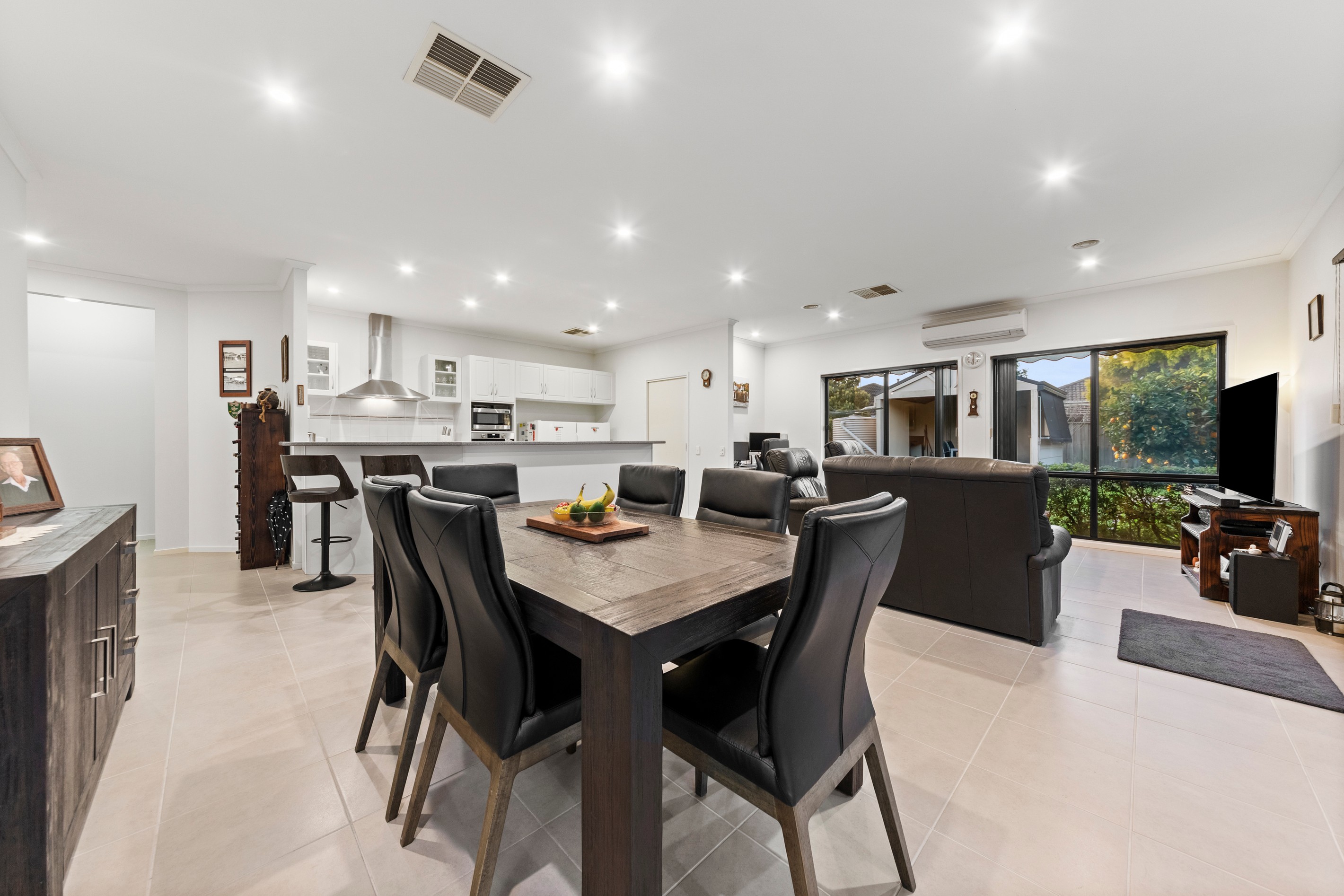 14 Dennis Avenue, Pakenham, VIC 3810