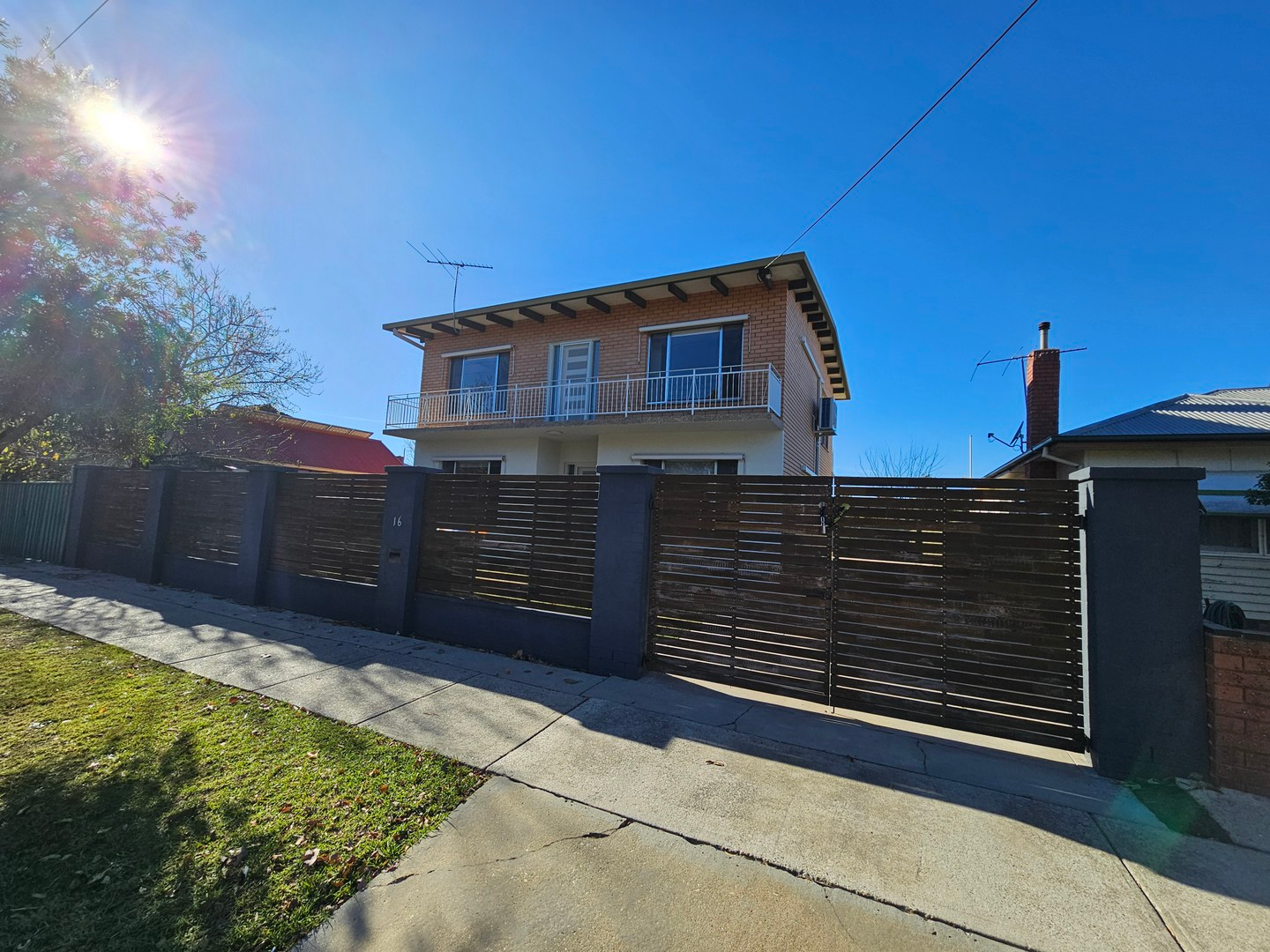 16 Smythe Street — photo 13 of 13