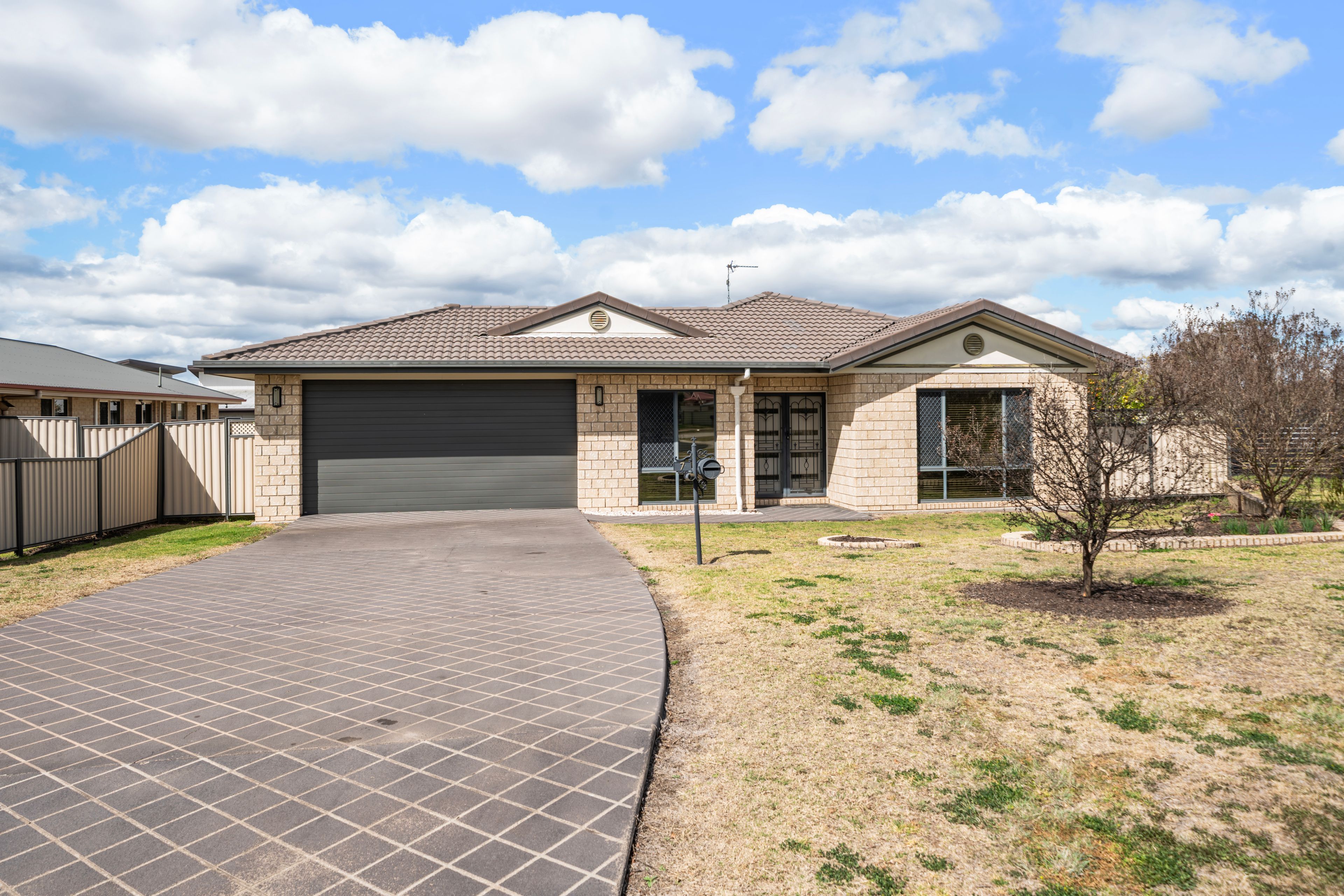 7 Woodhurst Court — photo 23 of 23