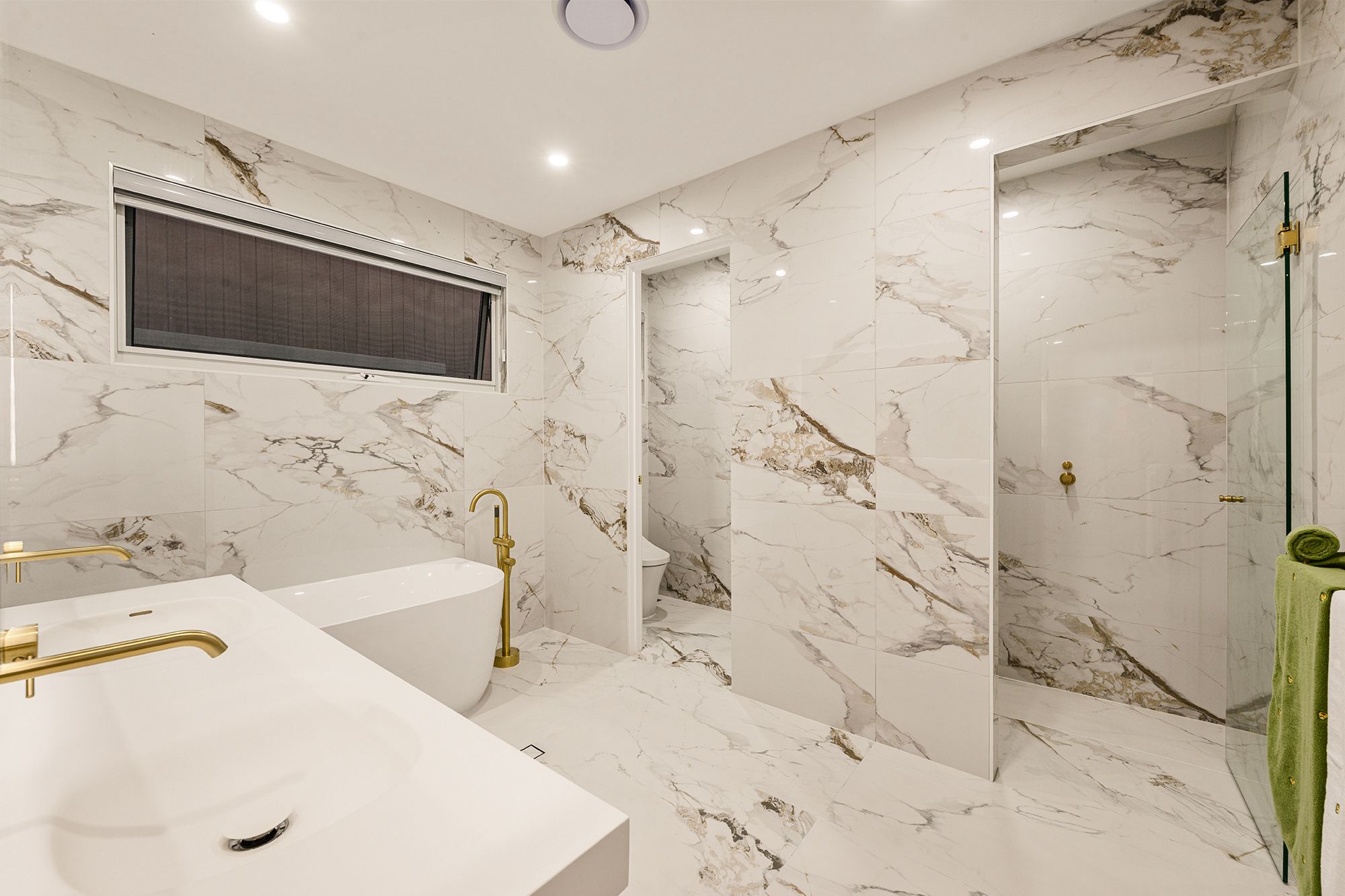 5030 Harbourview Drive — photo 12 of 30