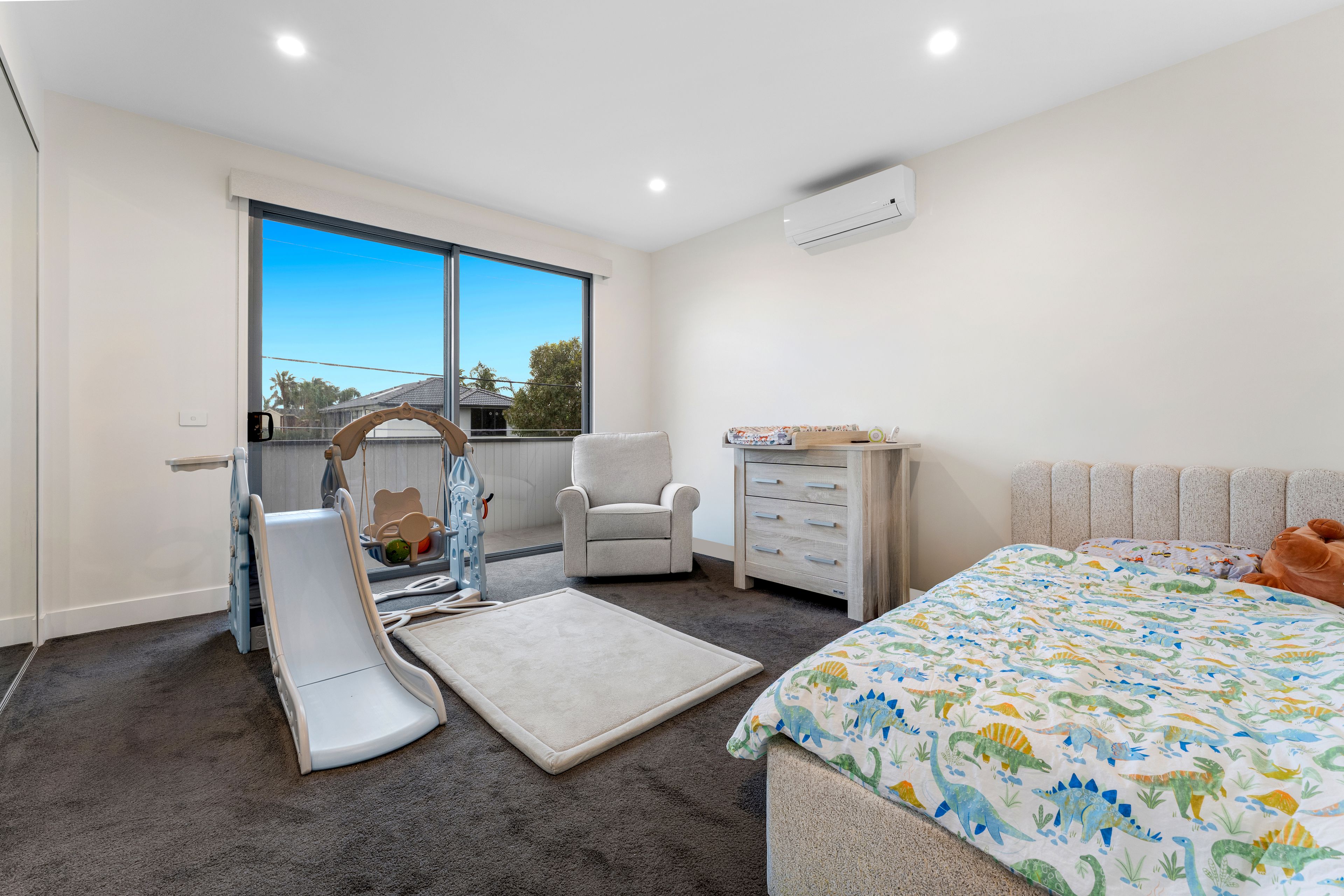 1/8 Canberra Street — photo 14 of 26