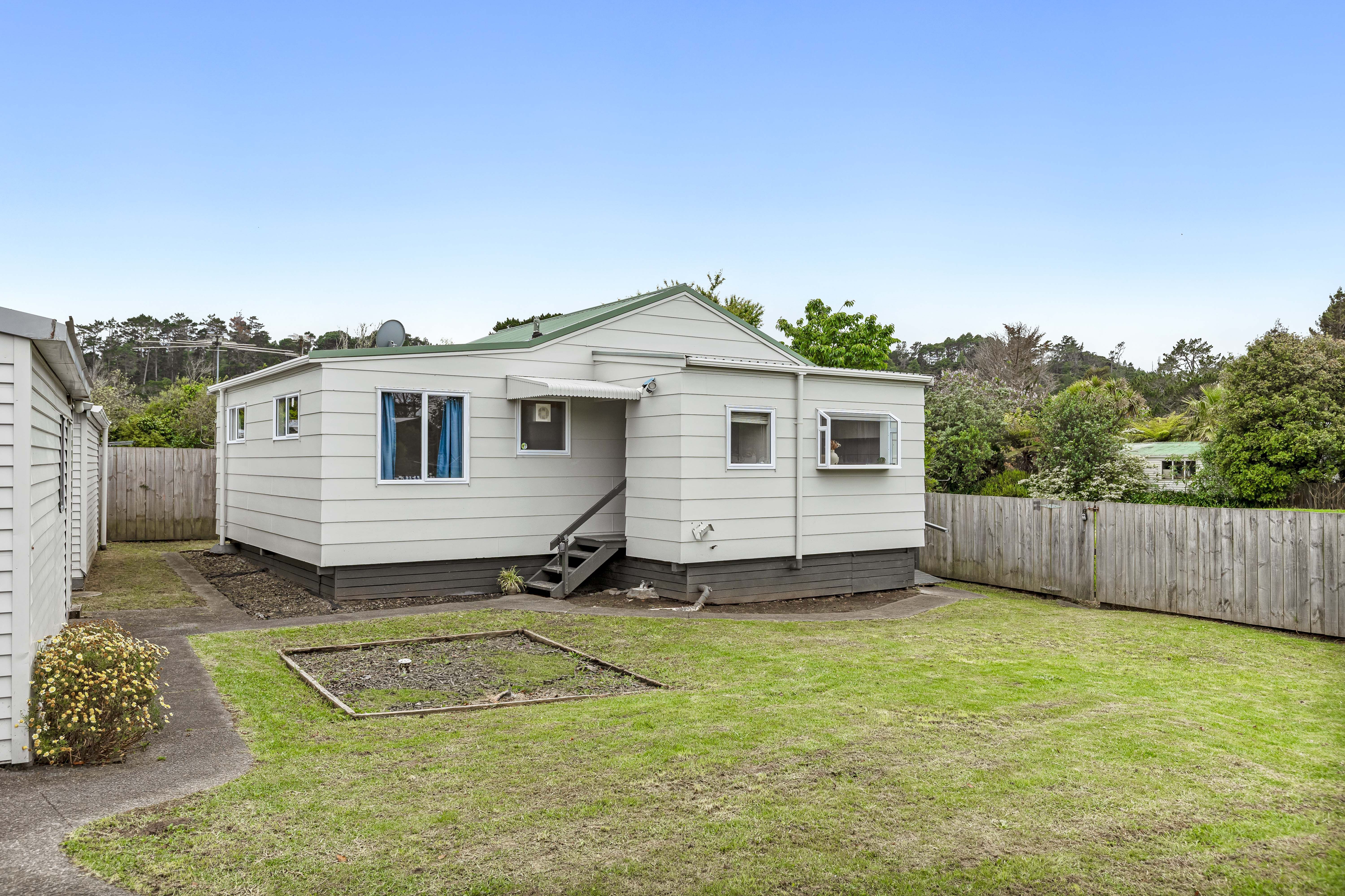 11B Knox Road, Swanson, Waitakere City