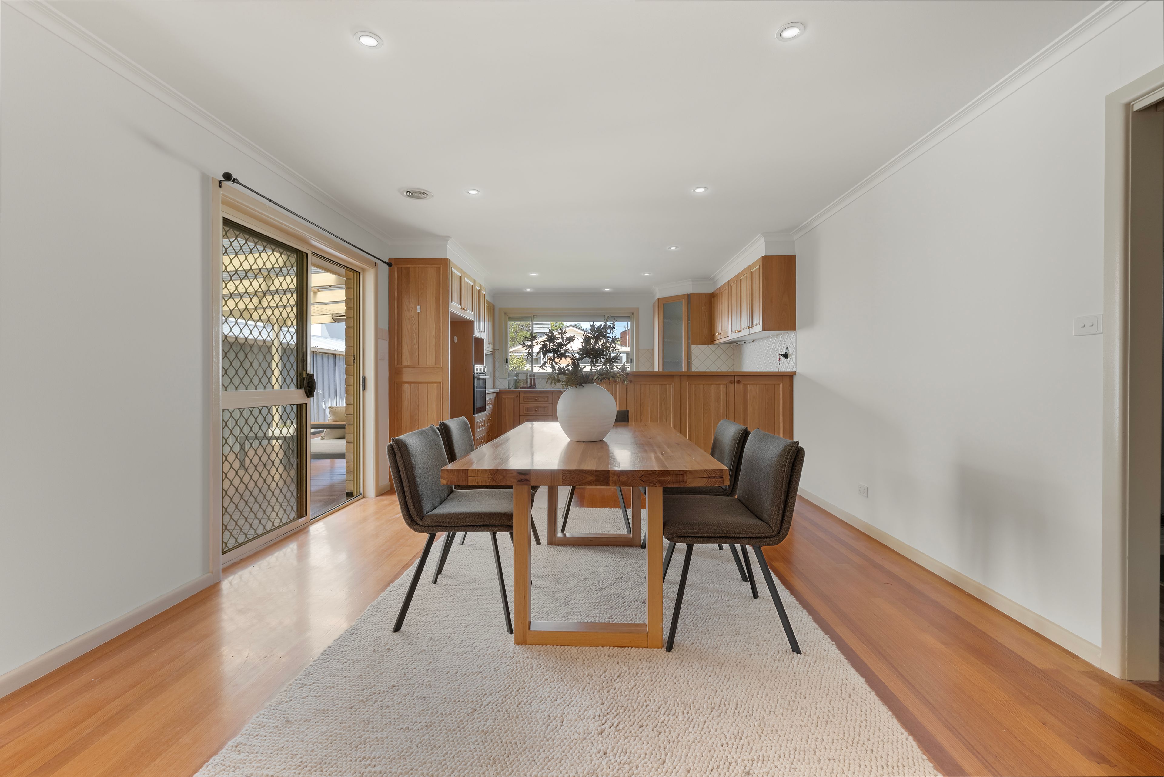 202 Centre Dandenong Road — photo 4 of 22